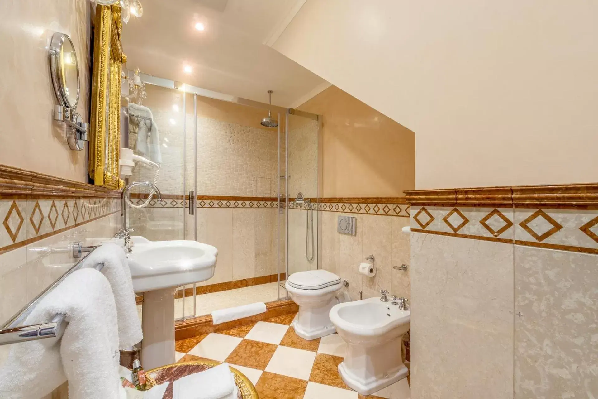 Shower, Bathroom in Alchymist Grand Hotel and Spa - Preferred Hotels & Resorts