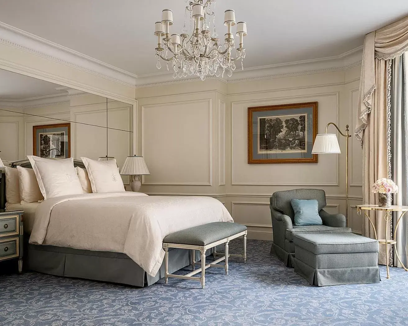 Bed in Four Seasons Hotel George V Paris