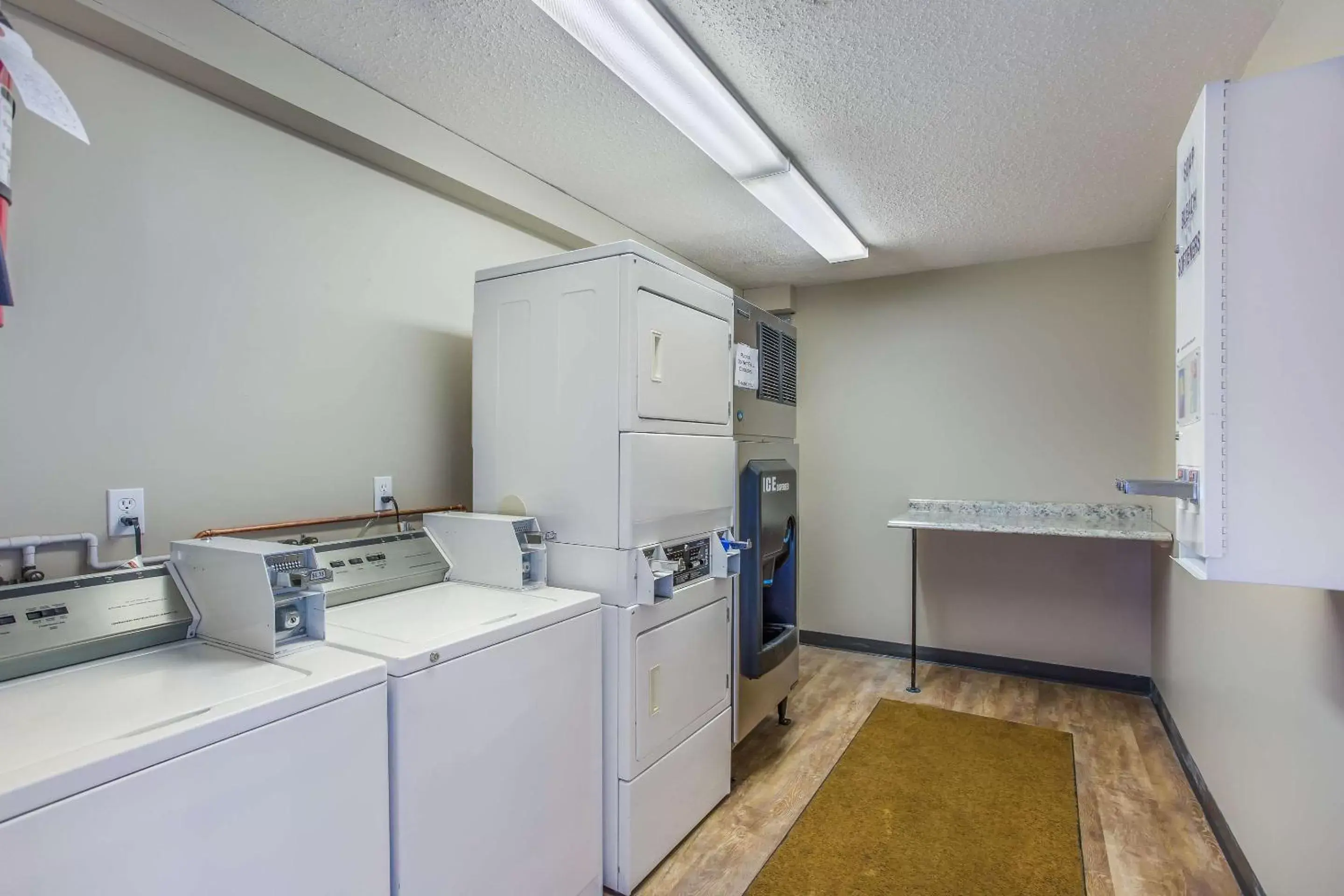 On site, Kitchen/Kitchenette in Quality Inn & Suites