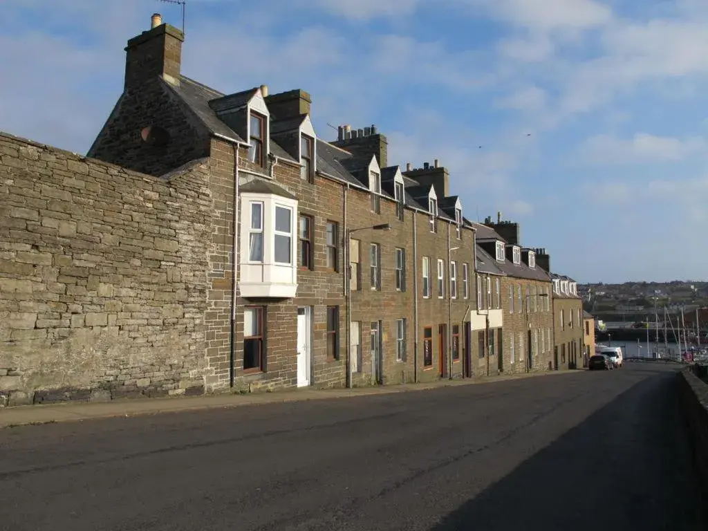 Property Building in House by the Harbour - NC500 Route