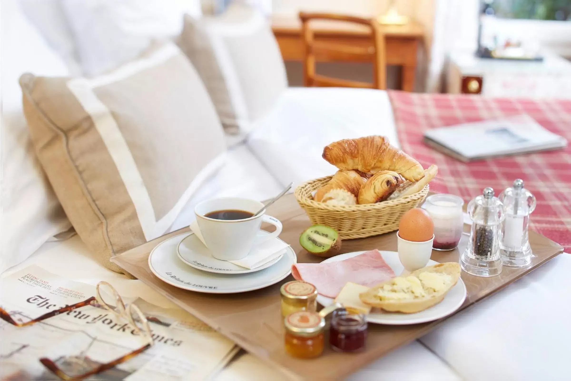 Breakfast in Relais Du Louvre Breakfast in Relais Du Louvre