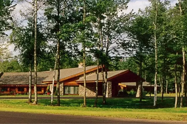 Facade/entrance, Property Building in Whitetail Lodge