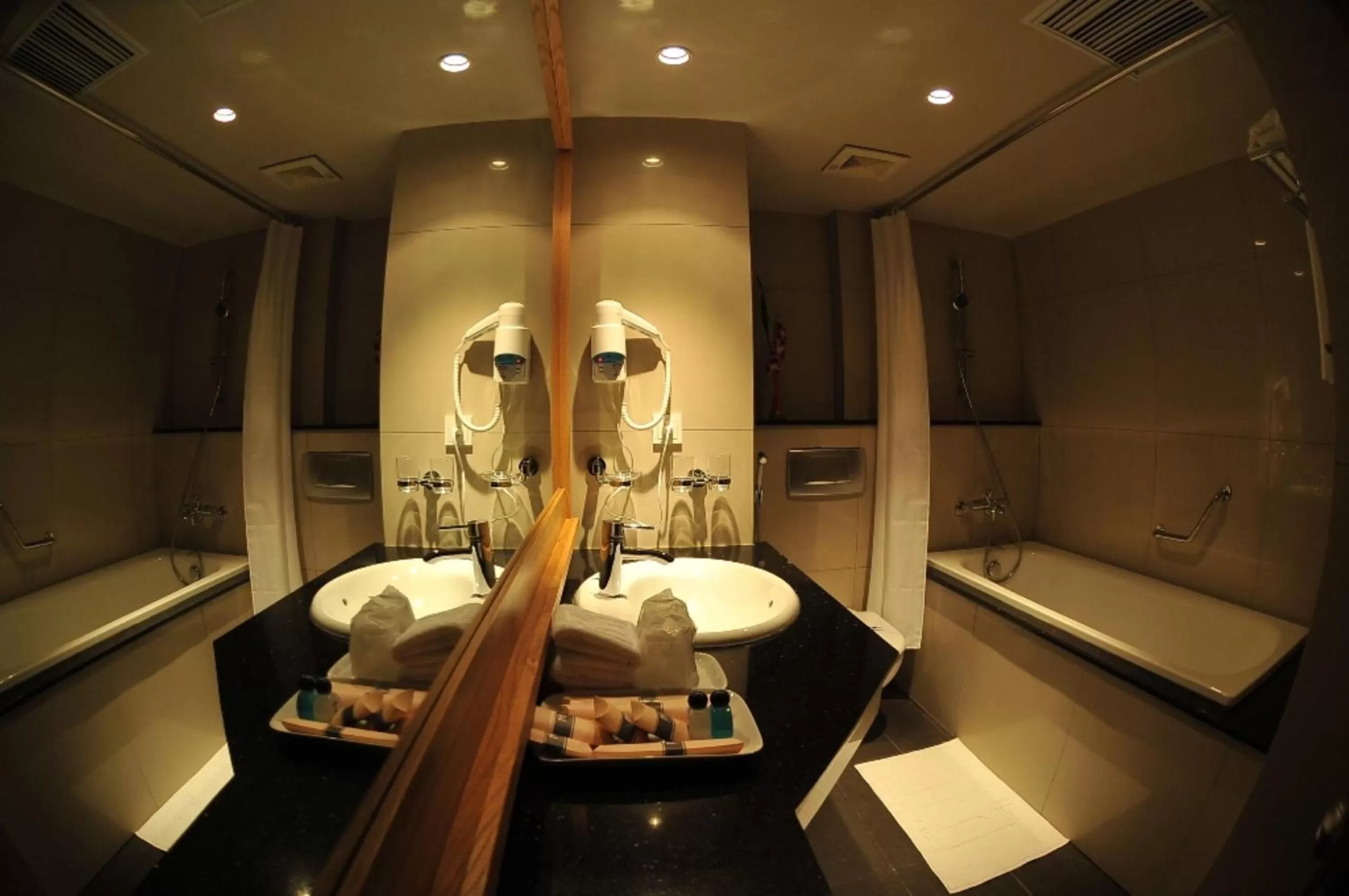 Bathroom in Hanoi Eternity Hotel