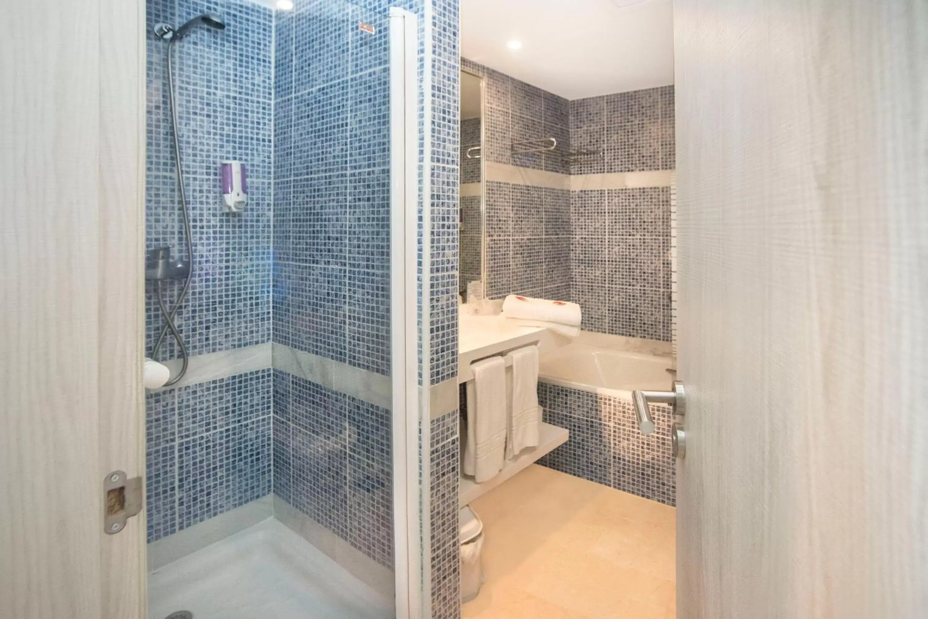 Shower, Bathroom in Benalmadena Palace Spa