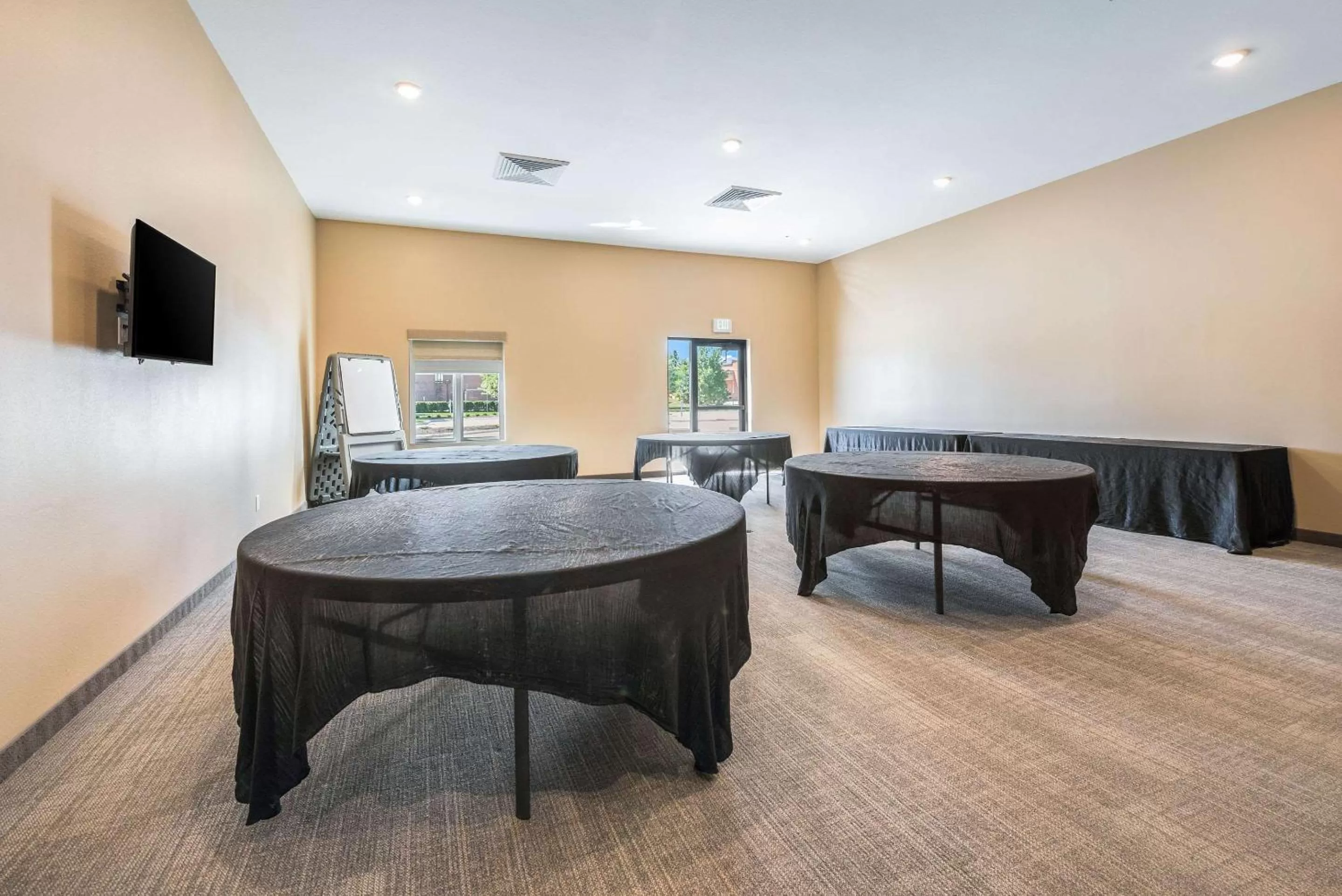 On site in Comfort Suites Marysville Columbus - Northwest