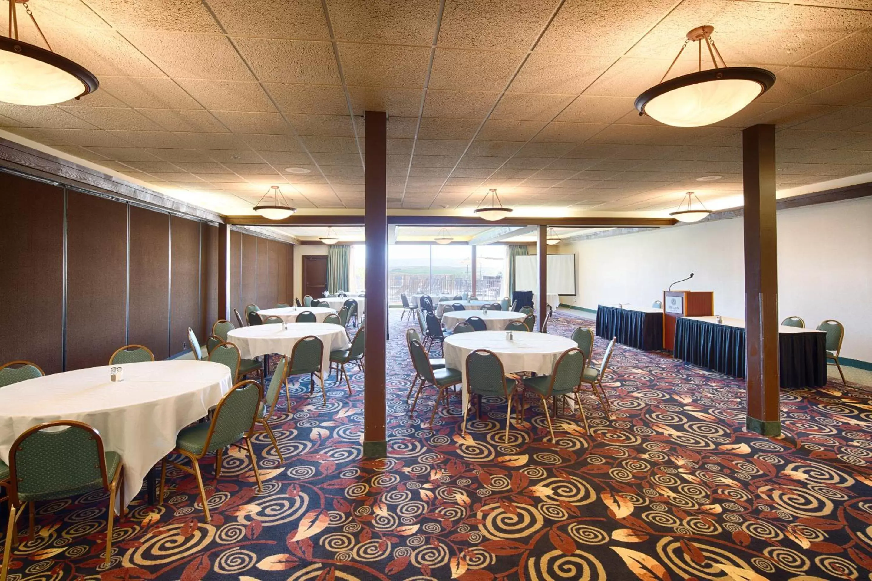 Meeting/conference room, Business Area/Conference Room in Red Lion Hotel Pendleton