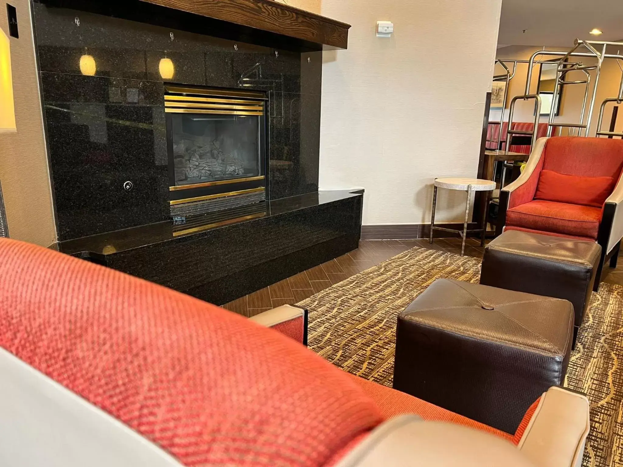 Lobby or reception, Seating Area in Comfort Suites Louisville East