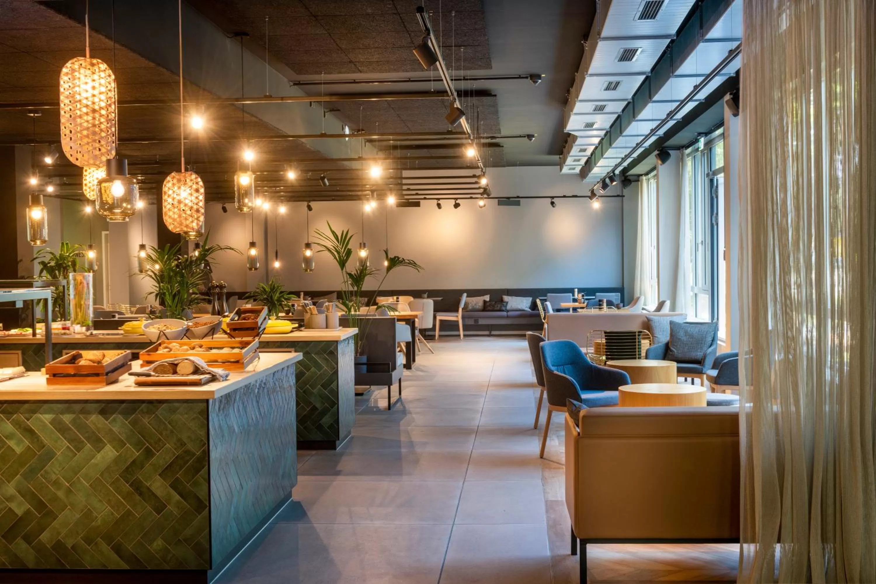 Restaurant/places to eat in Flightgate Munich Airport Hotel, a member of Radisson Individuals
