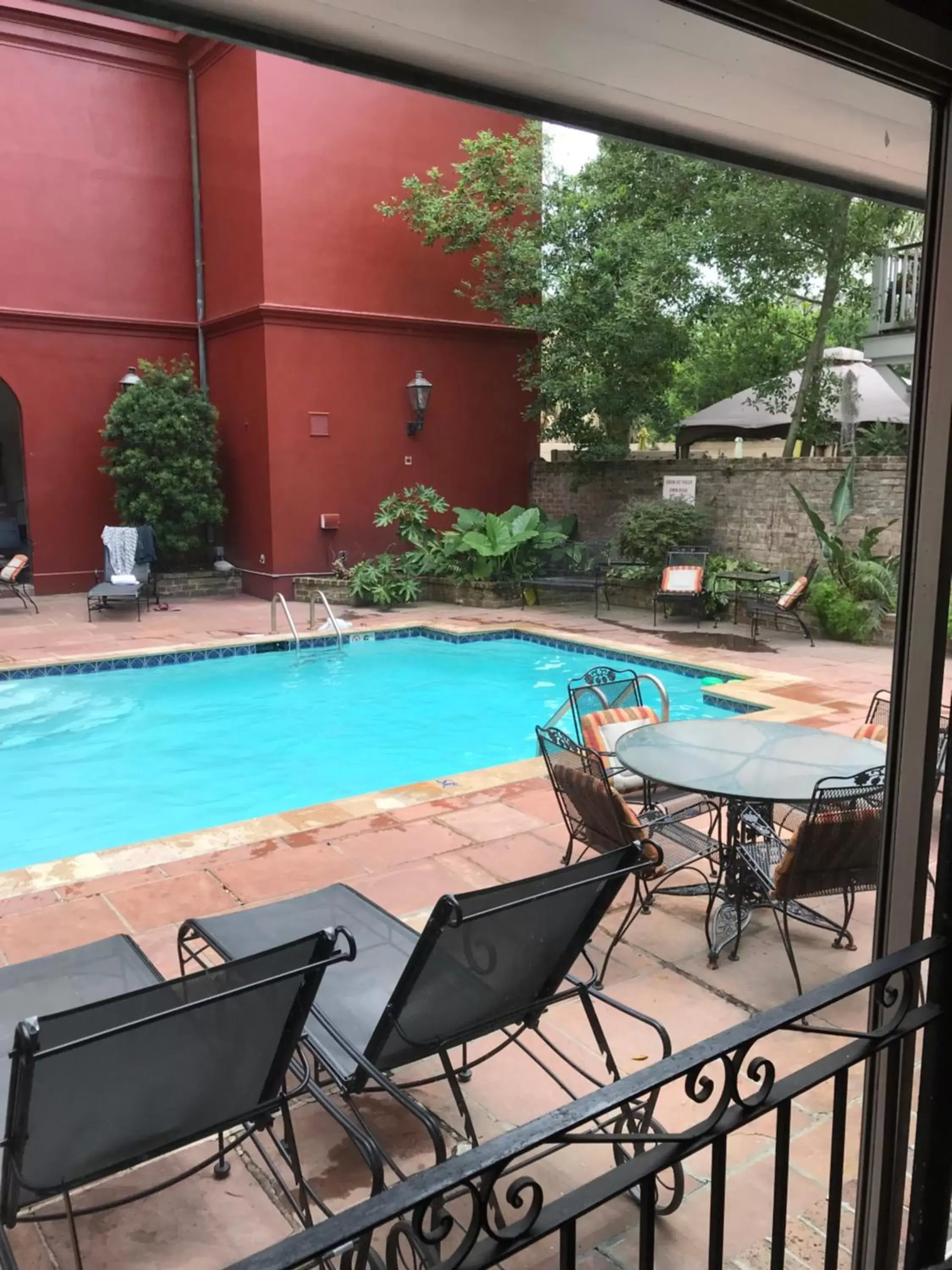 Swimming Pool in Le Richelieu in the French Quarter