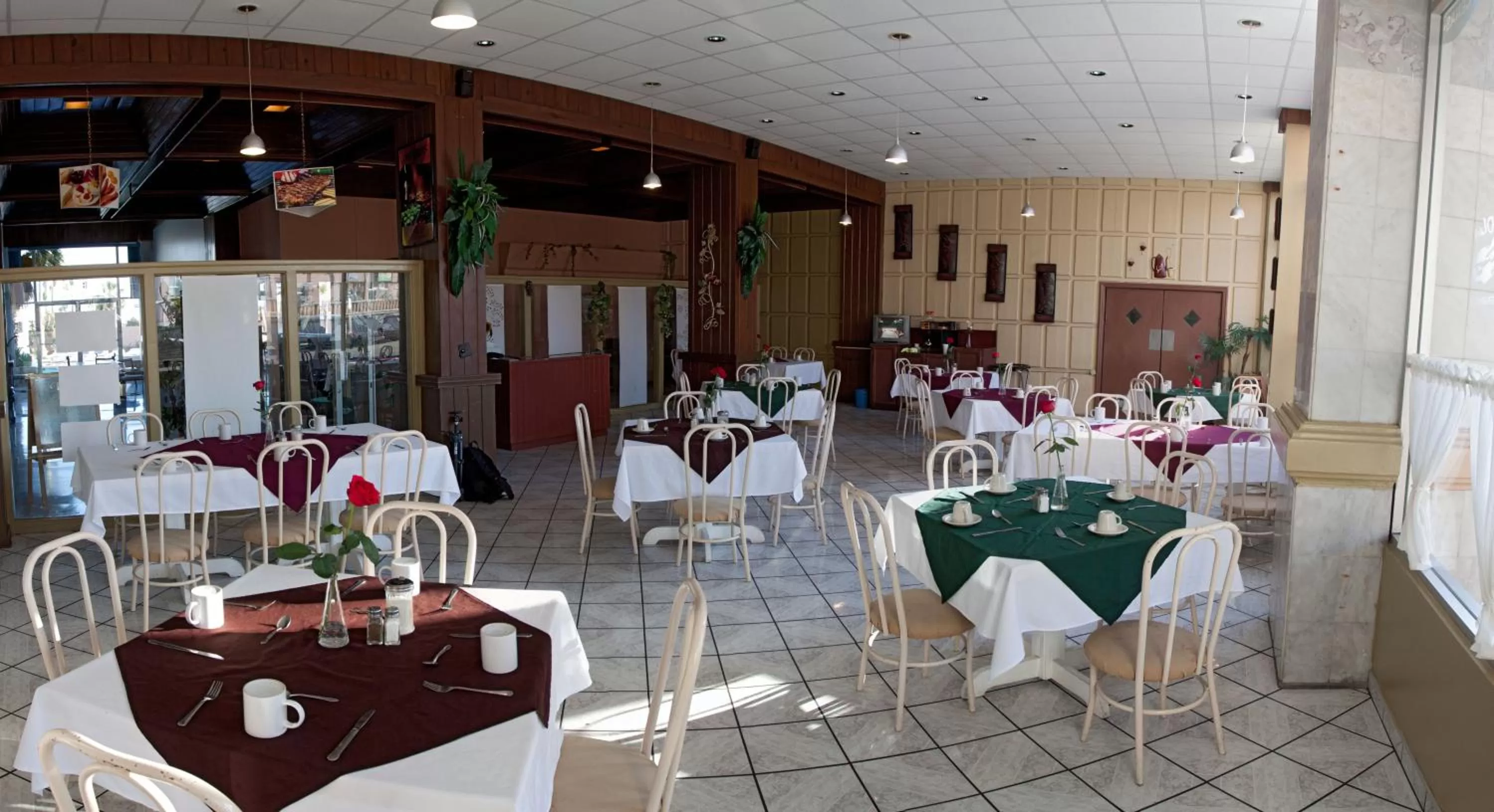 Restaurant/places to eat in Hotel Villa Marina