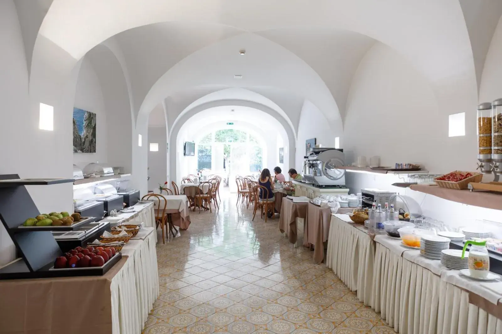 Restaurant/Places to Eat in Hotel San Felice