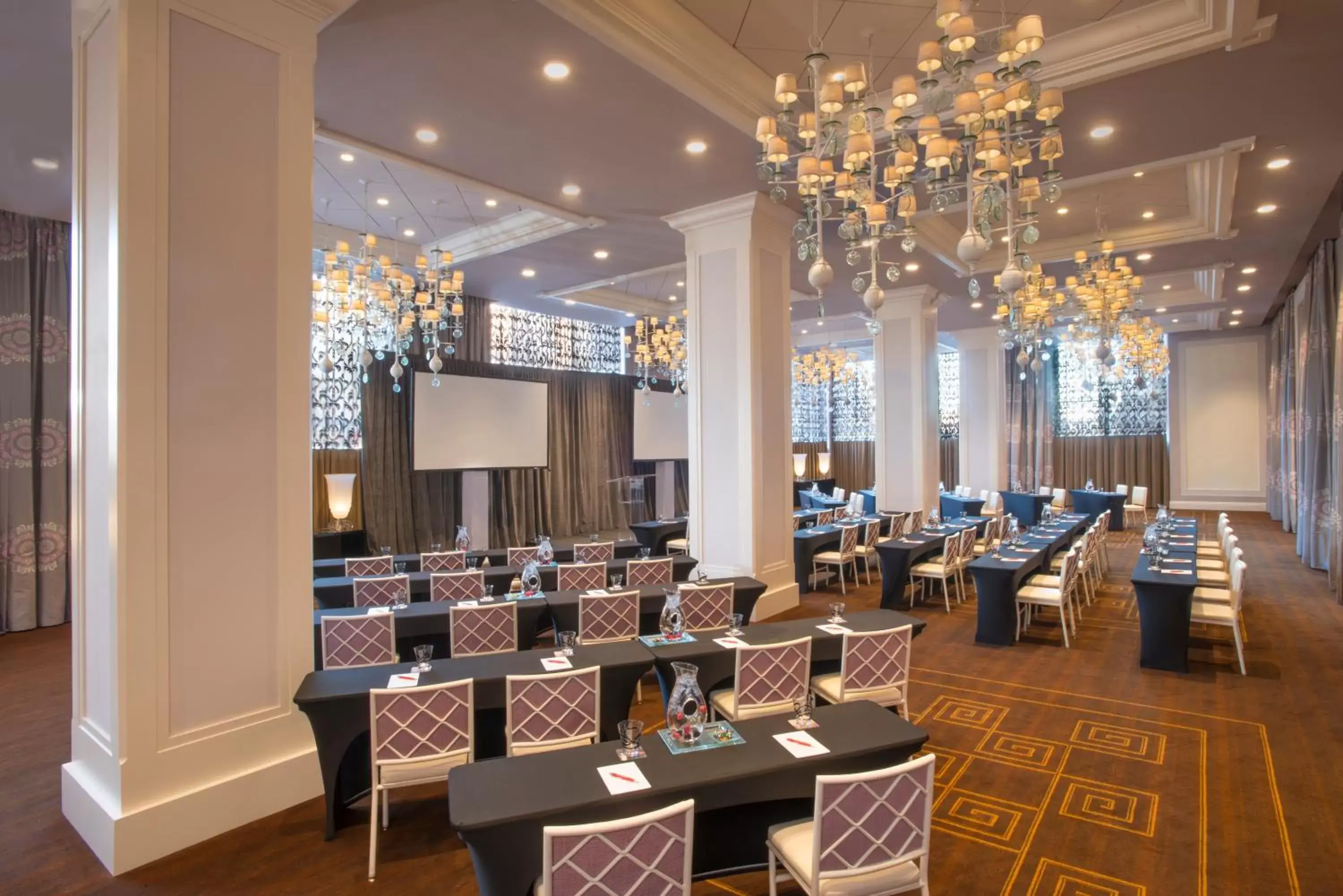 Meeting/conference room, Restaurant/Places to Eat in Kimpton Hotel Monaco Philadelphia, an IHG Hotel