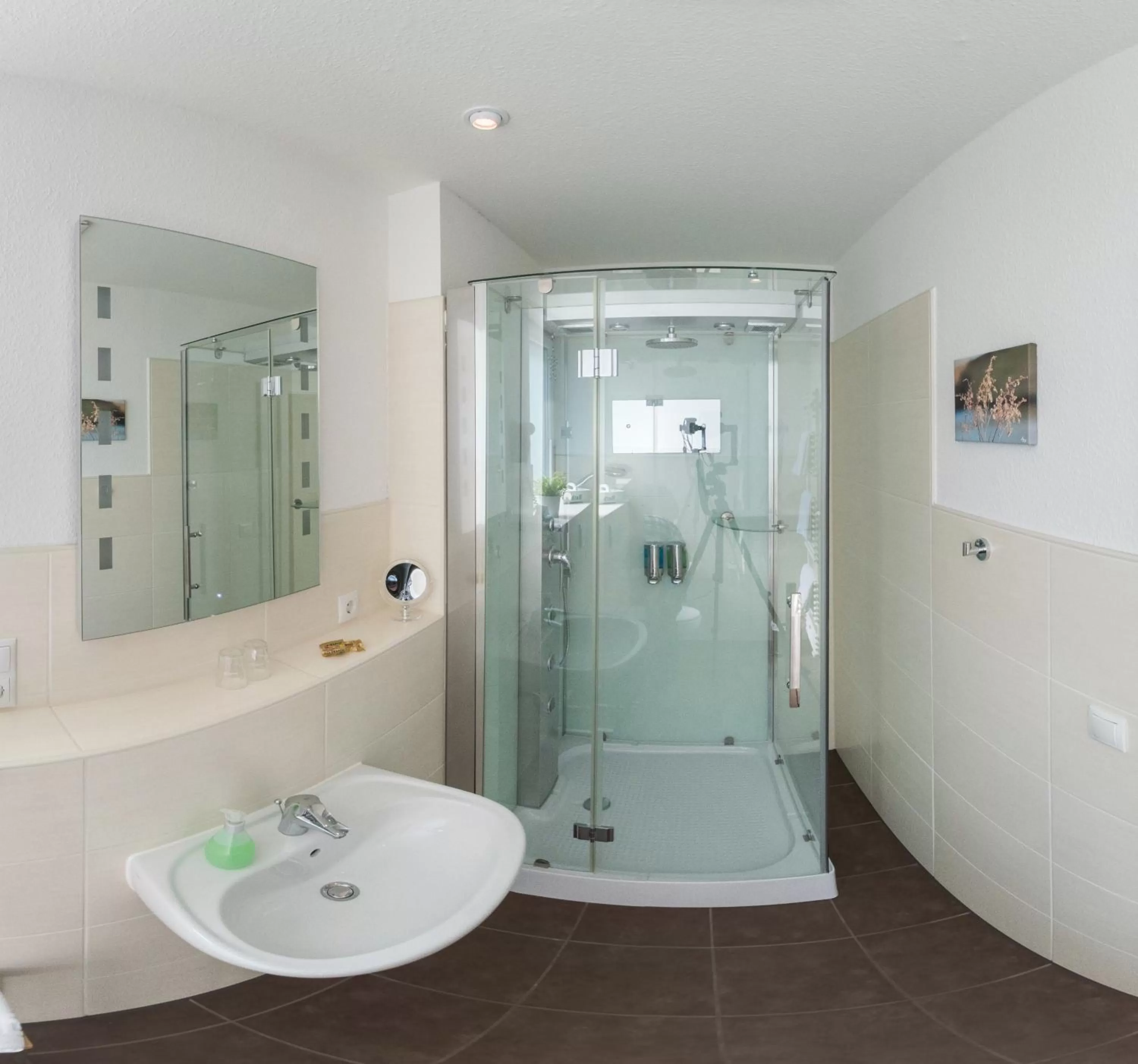 Other in Schäfers Hotel, Self-Check-in, Cafe und Bäcker am Hotel