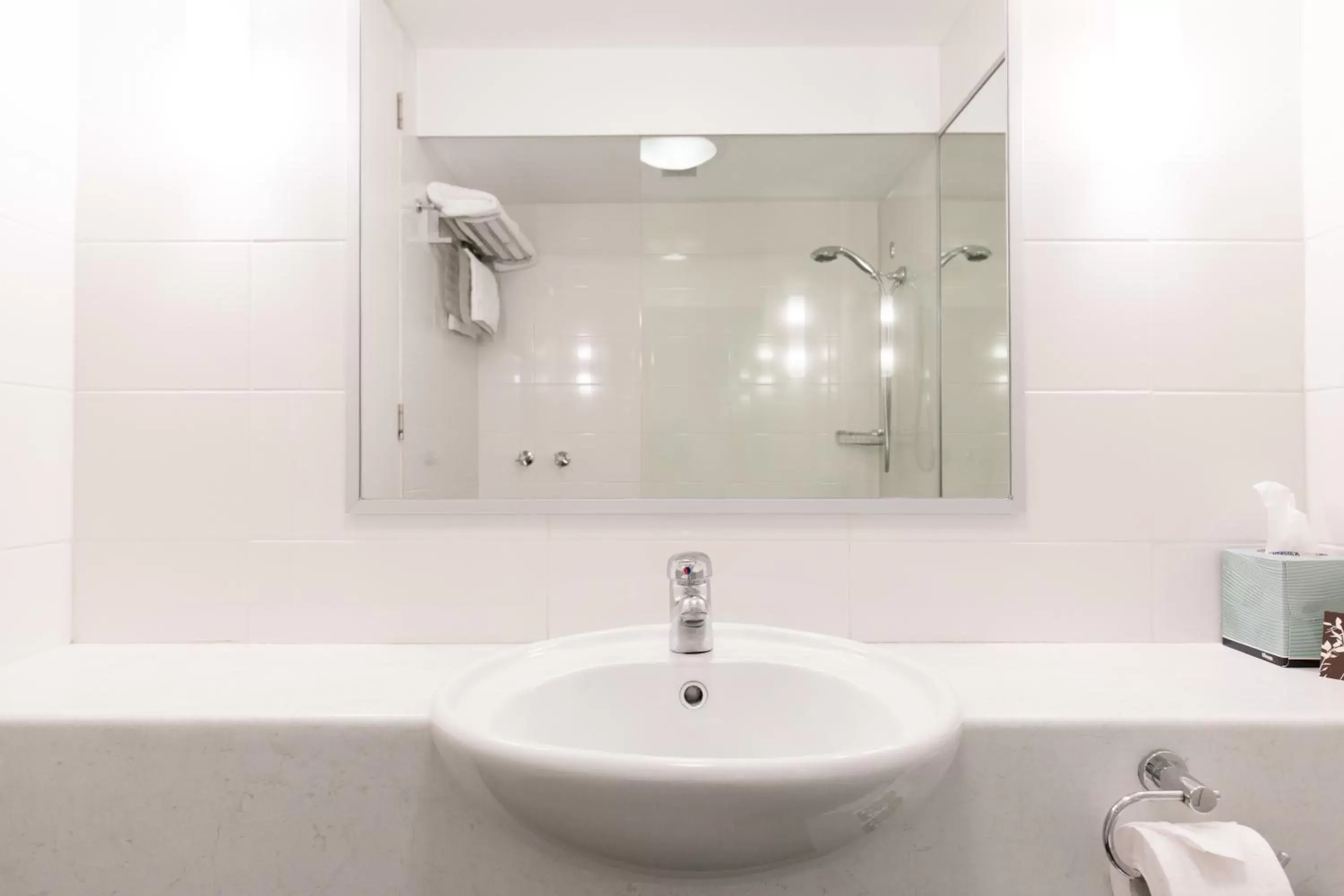 Bathroom in St Ives Apartments