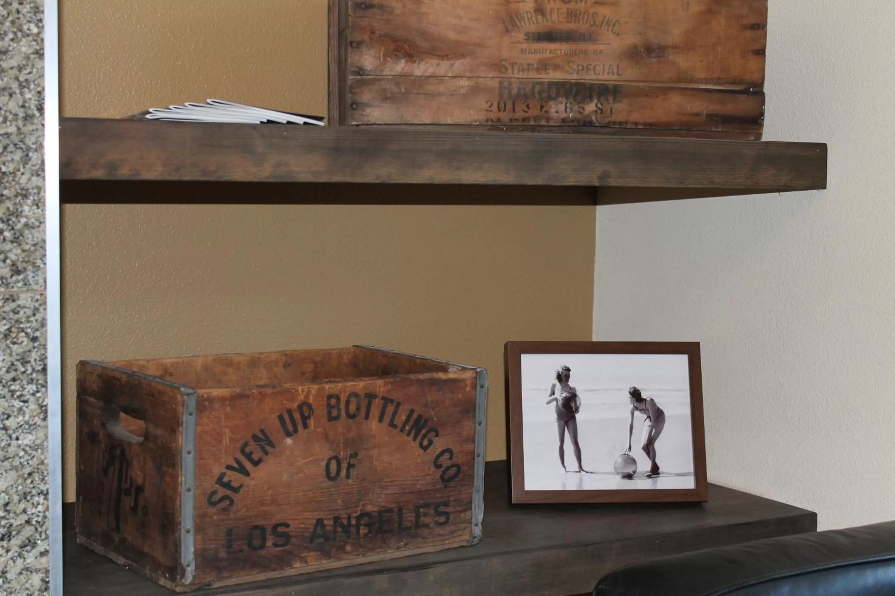 Decorative detail in Inn at Wecoma