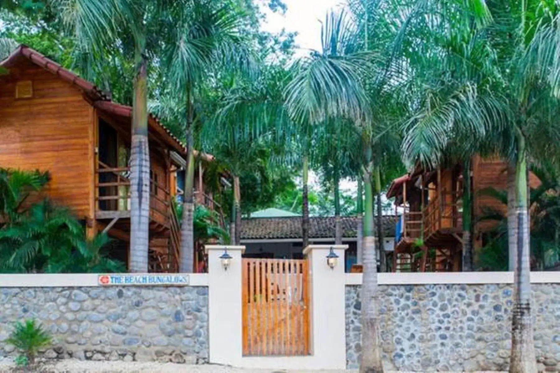 Facade/entrance in The Beach Bungalows - Digital Nomad Friendly - Adults Only