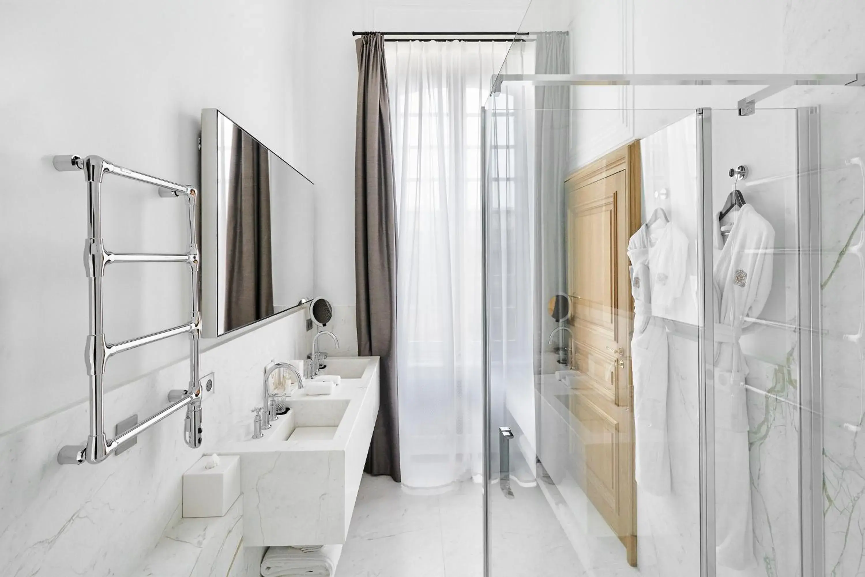 Shower, Bathroom in Château de la Gaude