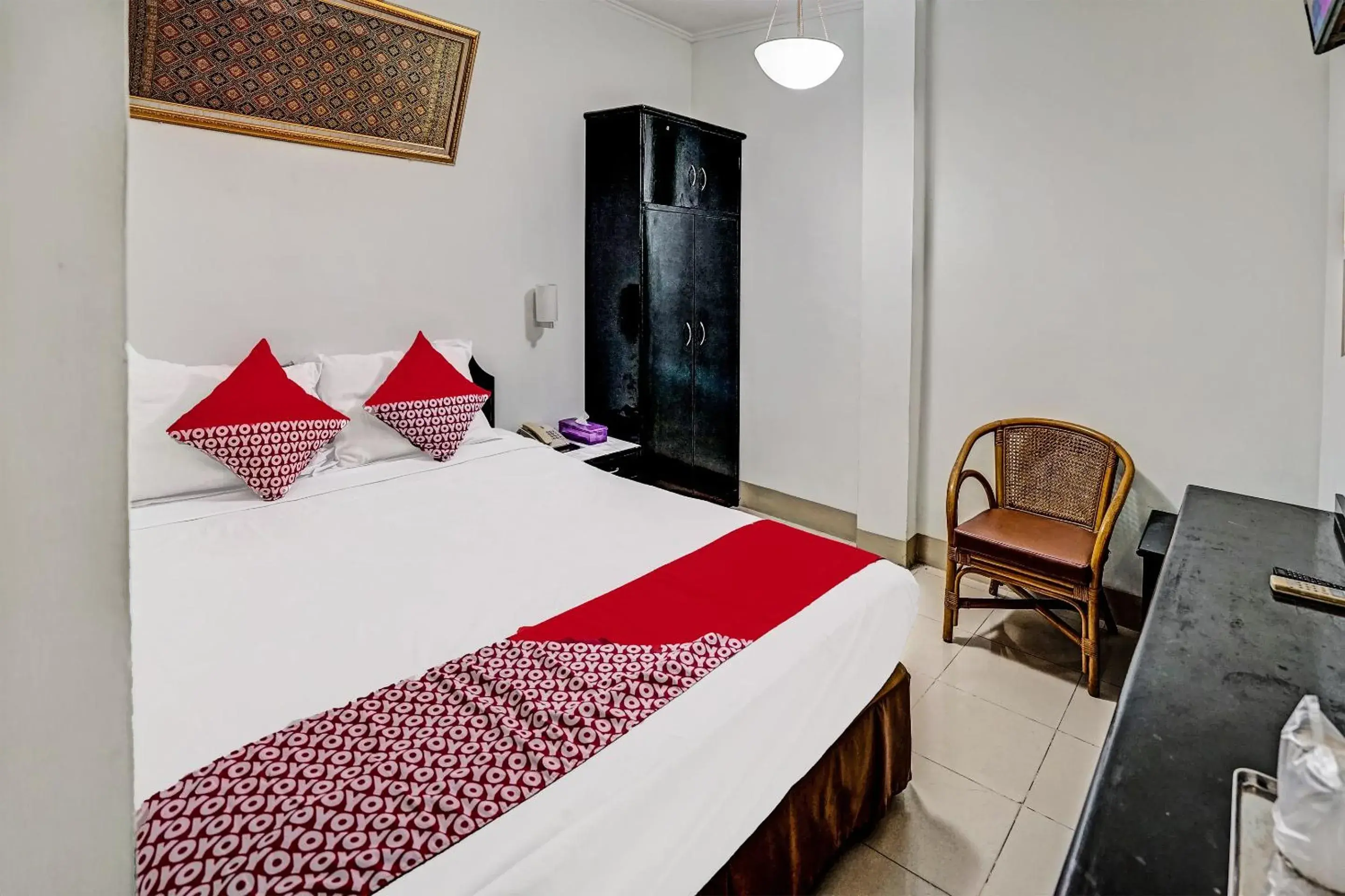 Bedroom, Bed in SUPER OYO 91805 Hotel Wisma Bari