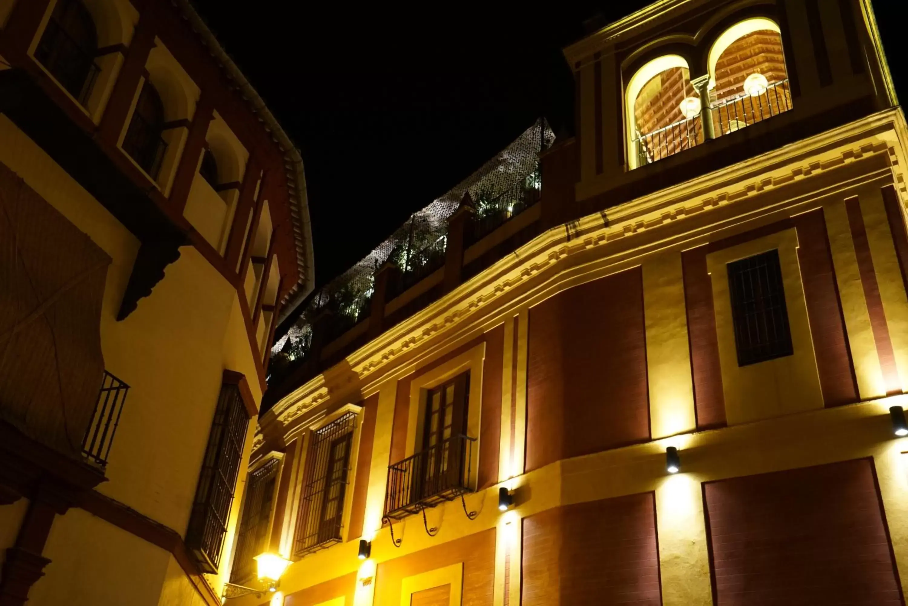 Facade/entrance, Property Building in Palacio Pinello