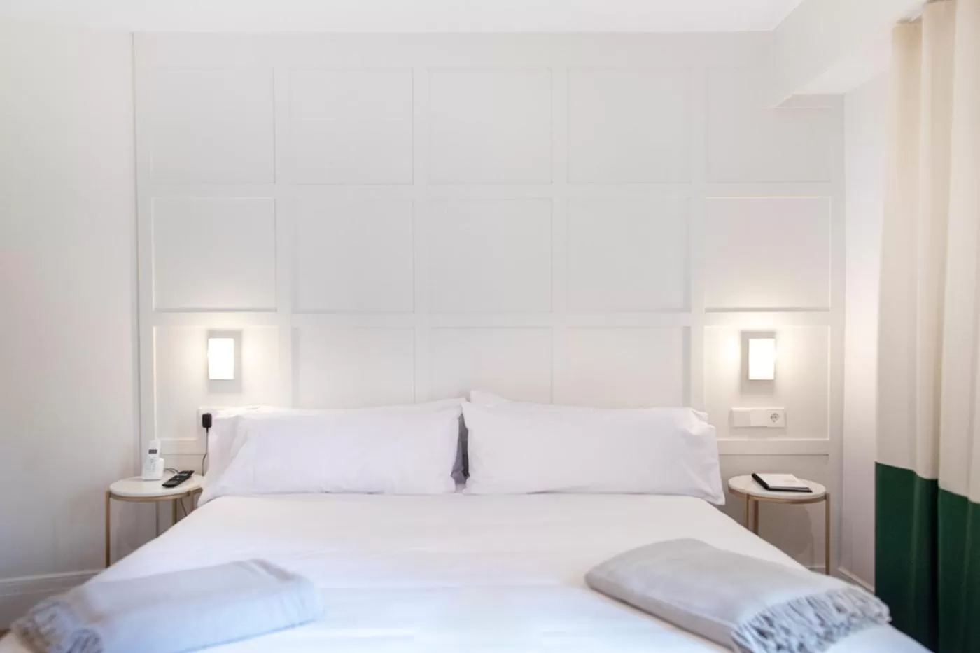 Photo of the whole room, Bed in Room Mate Cosmo - City Centre, Valencia