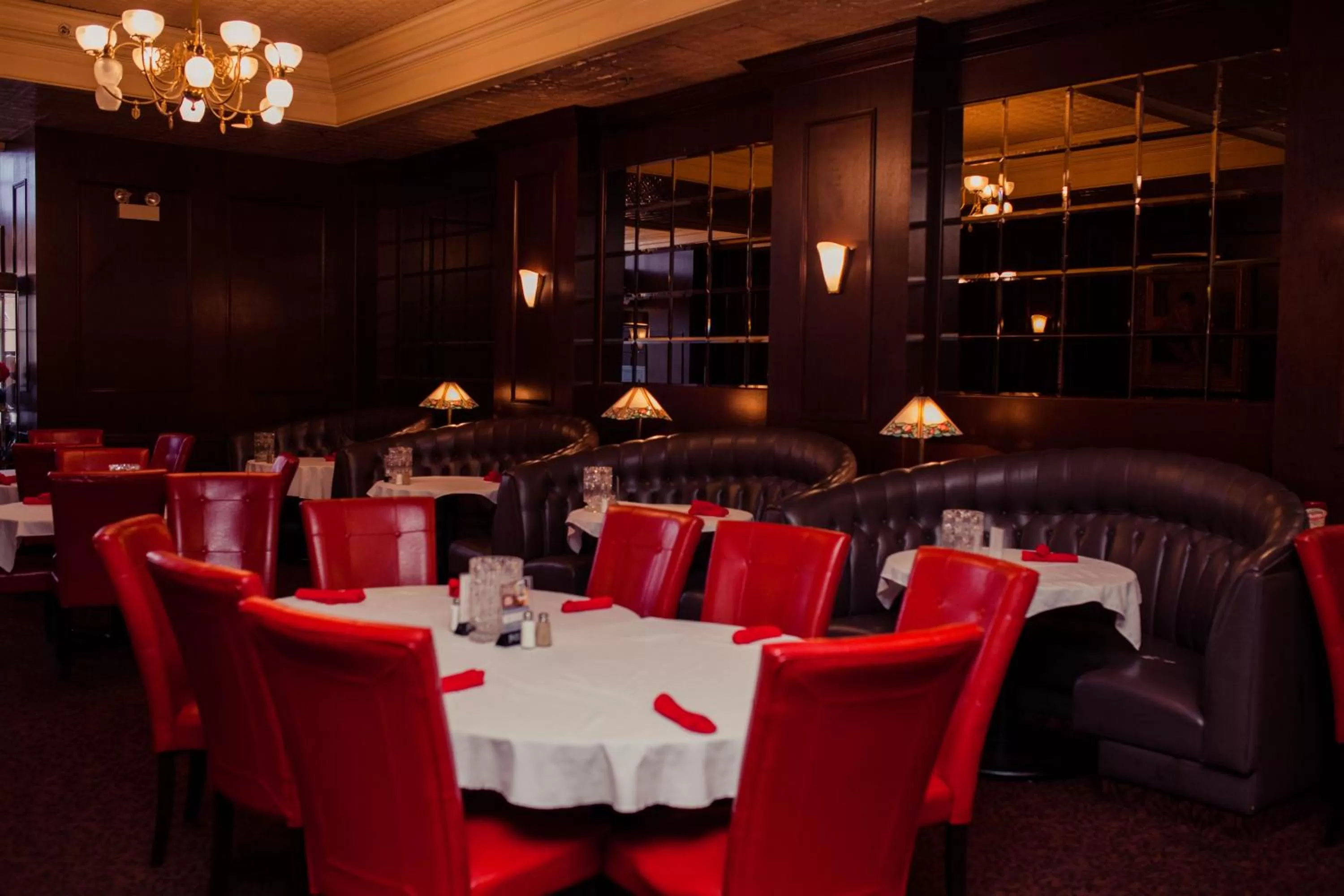 Restaurant/places to eat in Gilmore Hotel, Trademark Collection by Wyndham