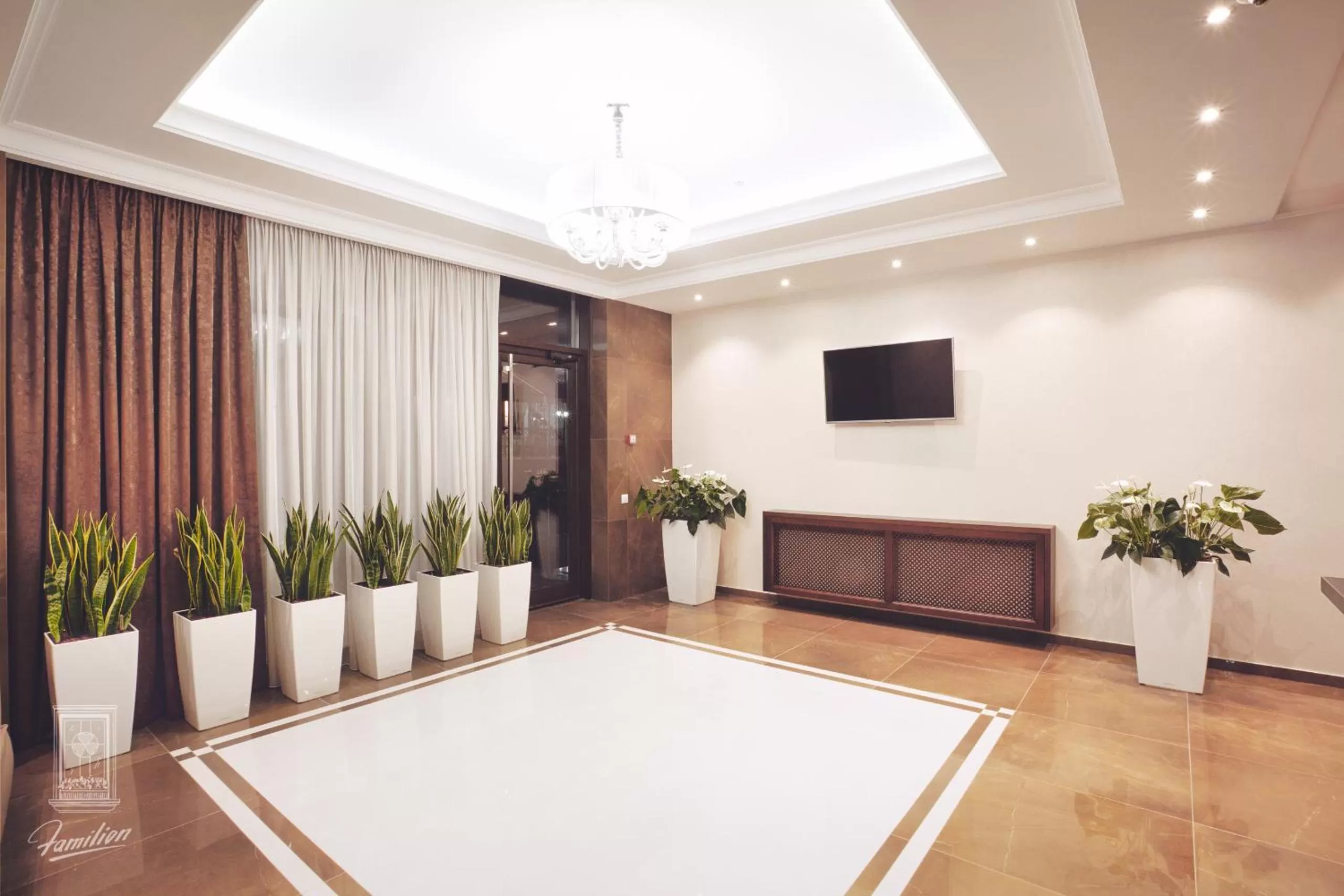 Lobby or reception in Familion ApartHotel
