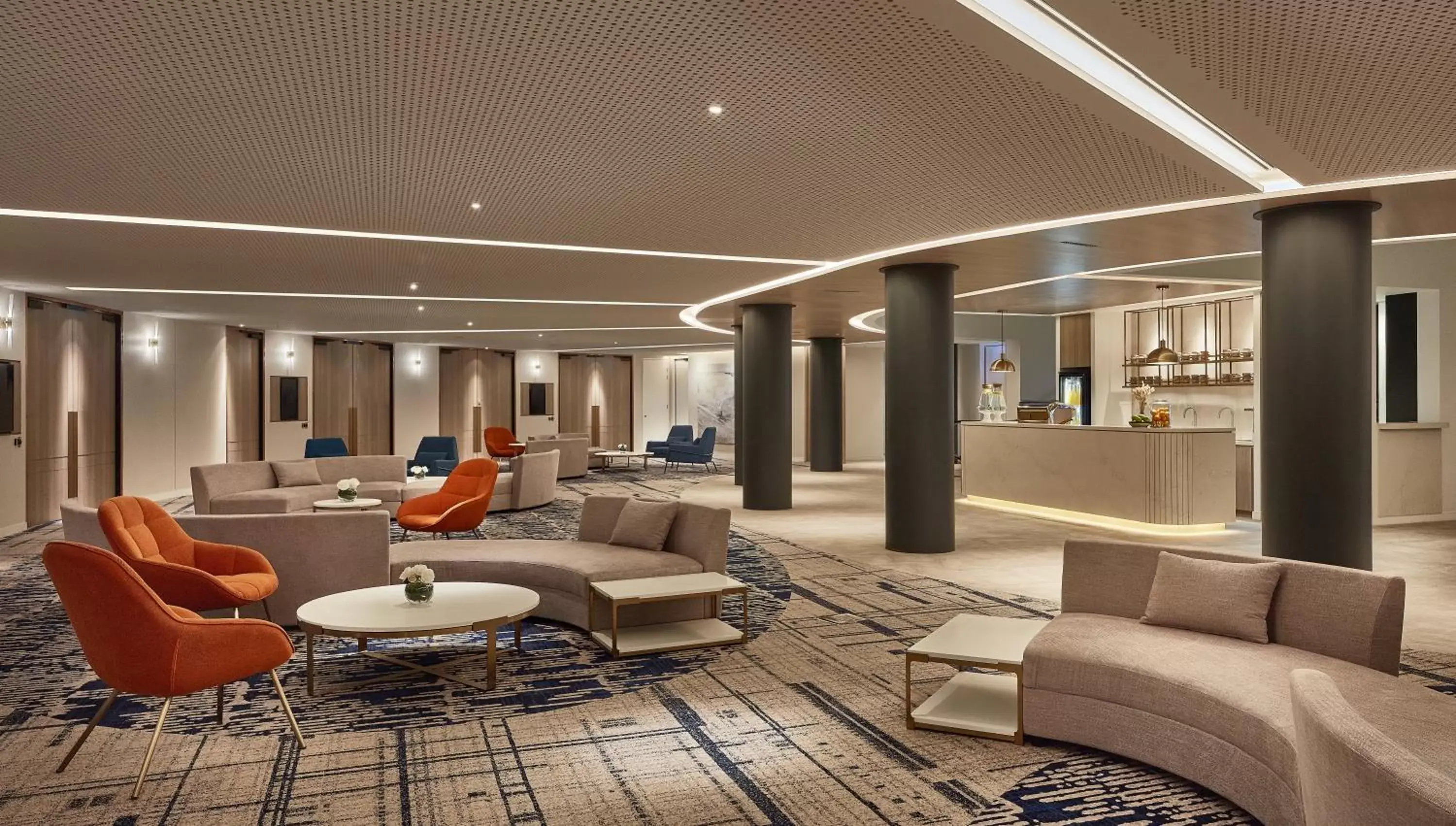 Meeting/conference room, Seating Area in Crowne Plaza Melbourne, an IHG Hotel