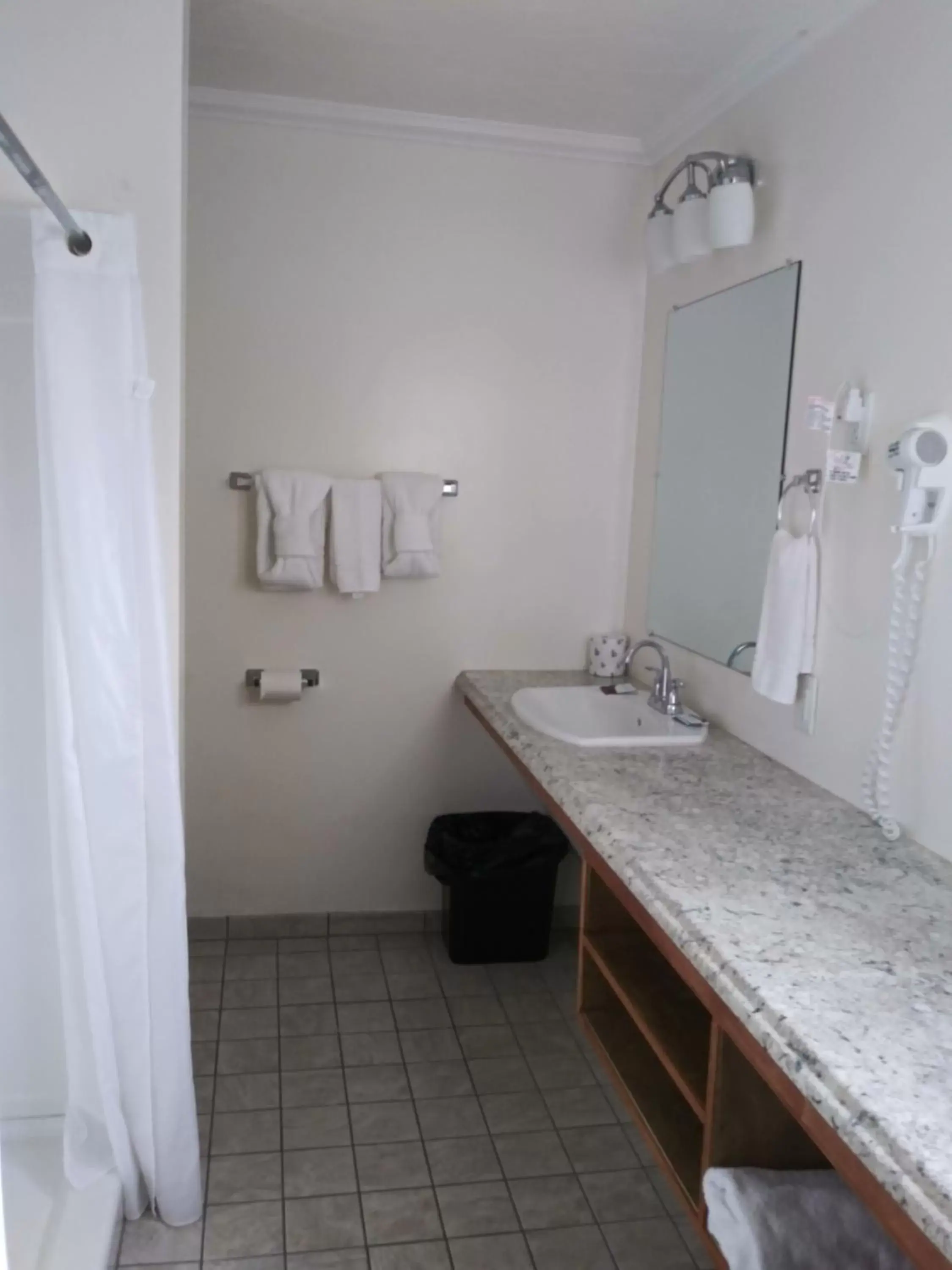 Bathroom in Centennial Motel