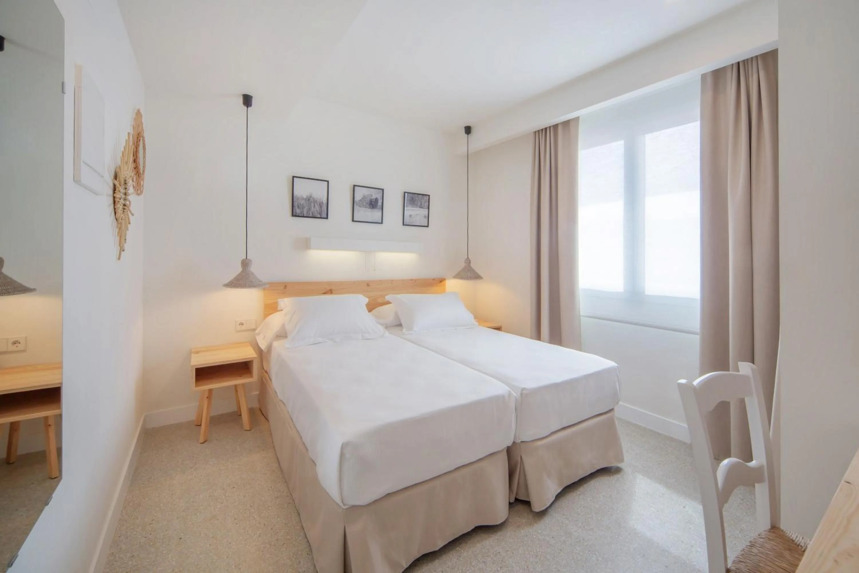 Bedroom, Bed in HM Alma Beach - Adults Only