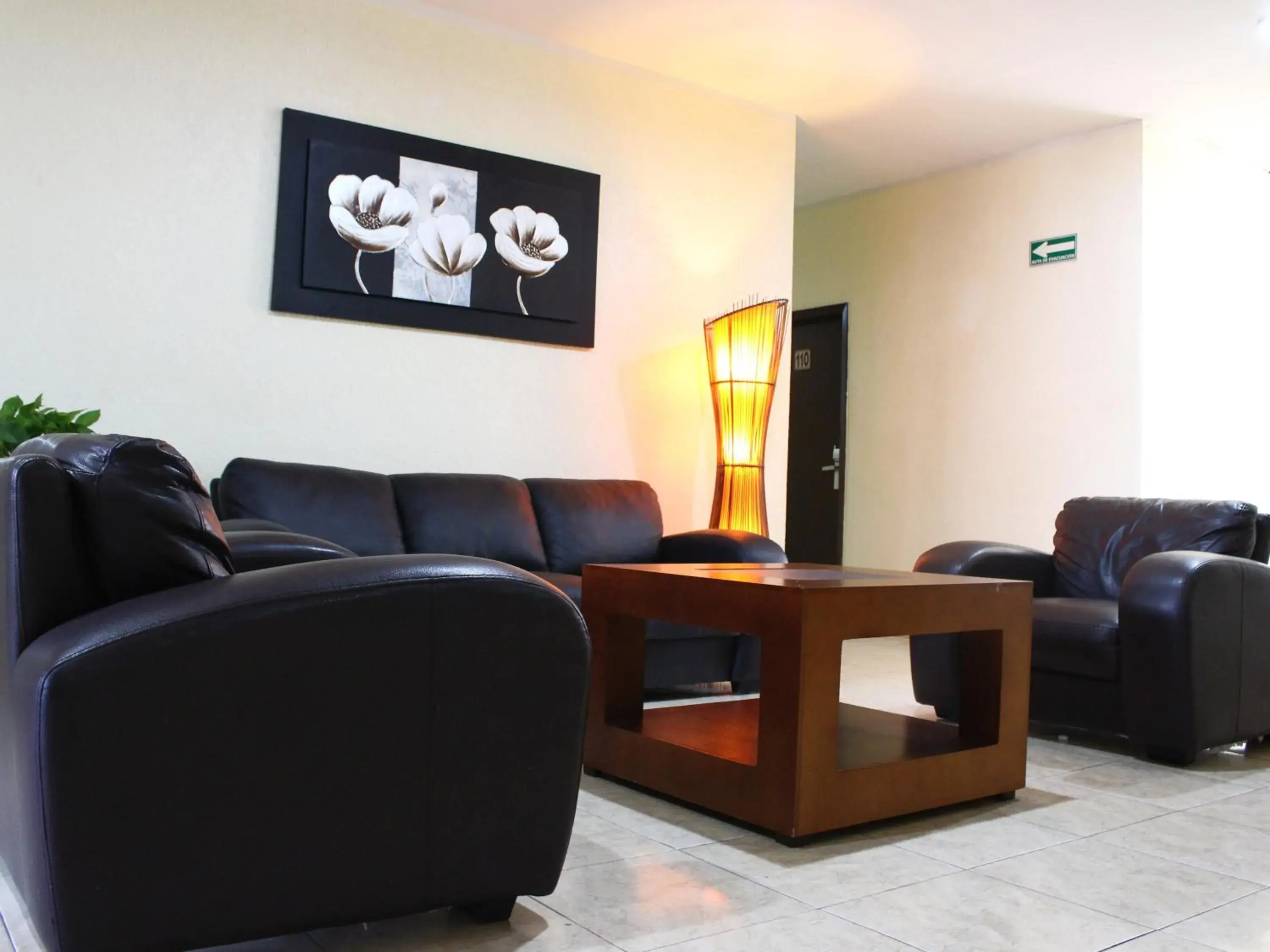 Living room, Seating Area in Hotel America Palacio