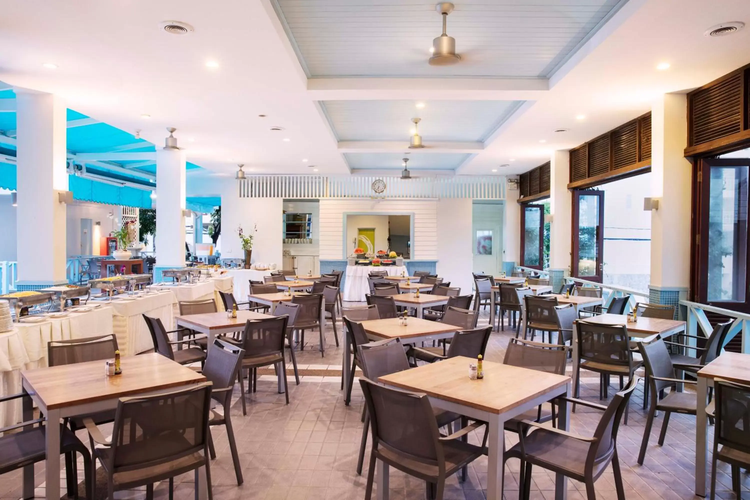 Restaurant/Places to Eat in Chom View Hotel, Hua Hin Restaurant/Places to Eat in Chom View Hotel, Hua Hin