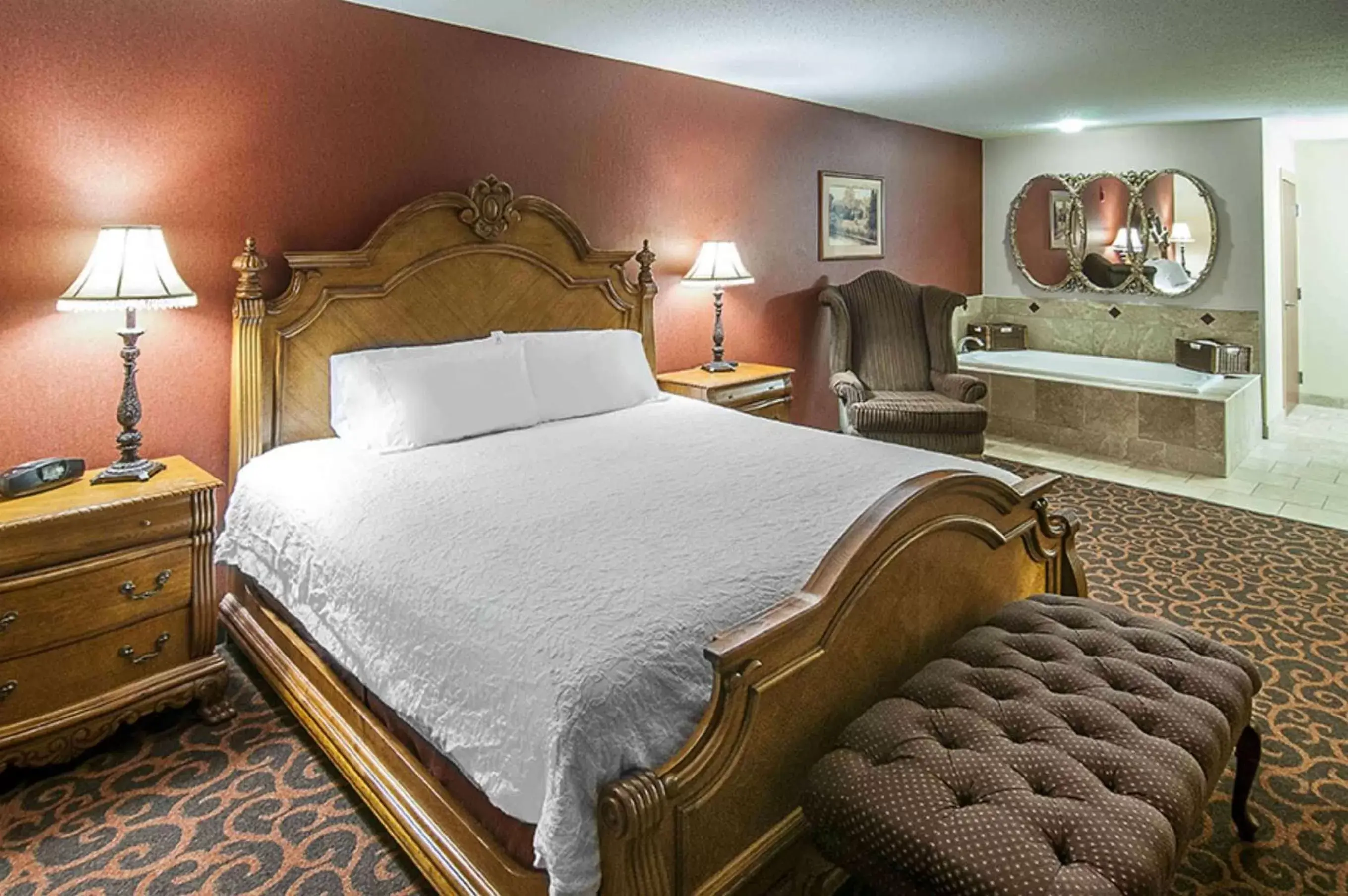 Bed in Hampton Inn at Tin Lizzie Gaming Resort