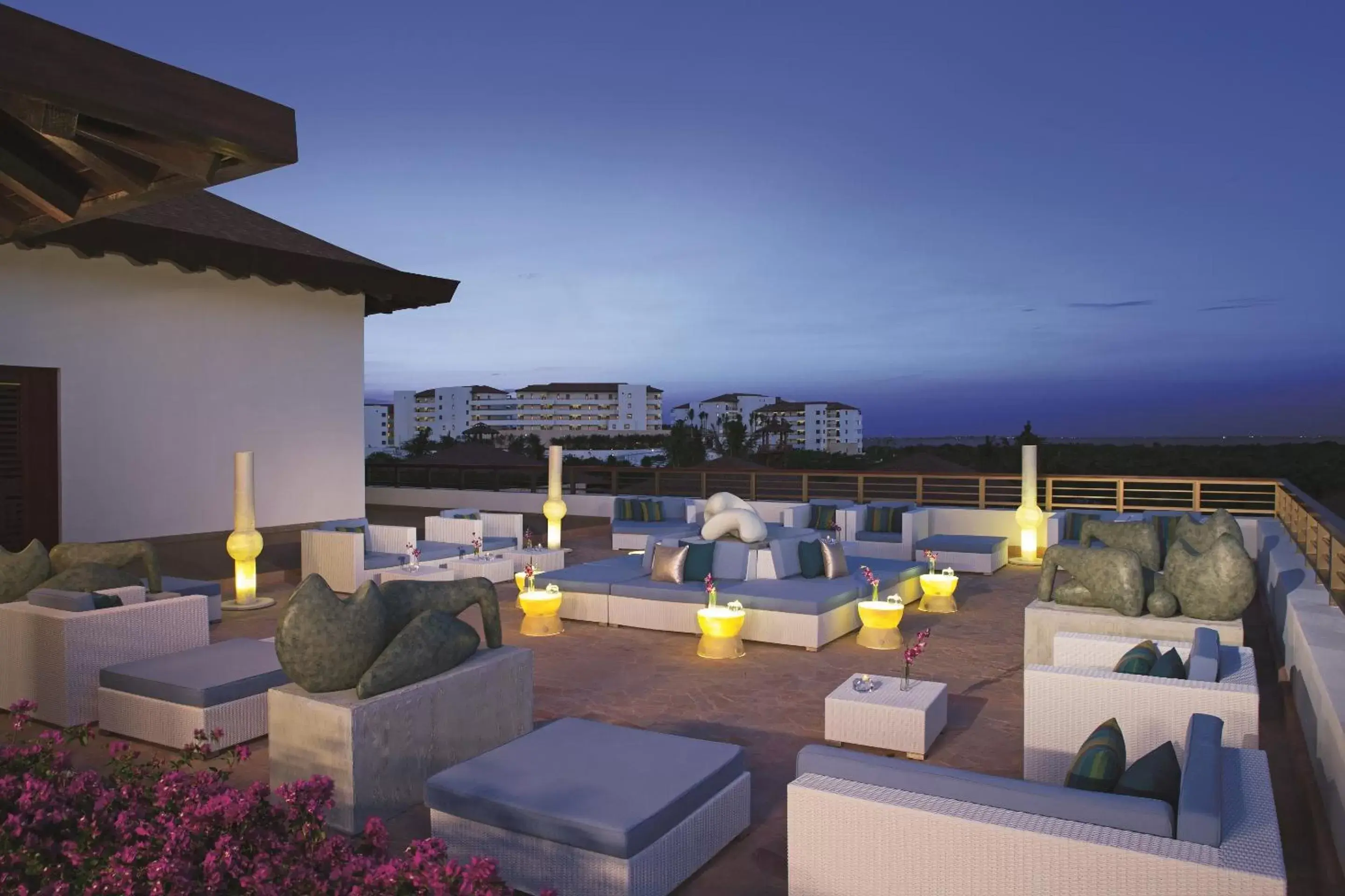 Lounge or bar in Secrets Playa Mujeres Golf & Spa Resort - All Inclusive Adults Only