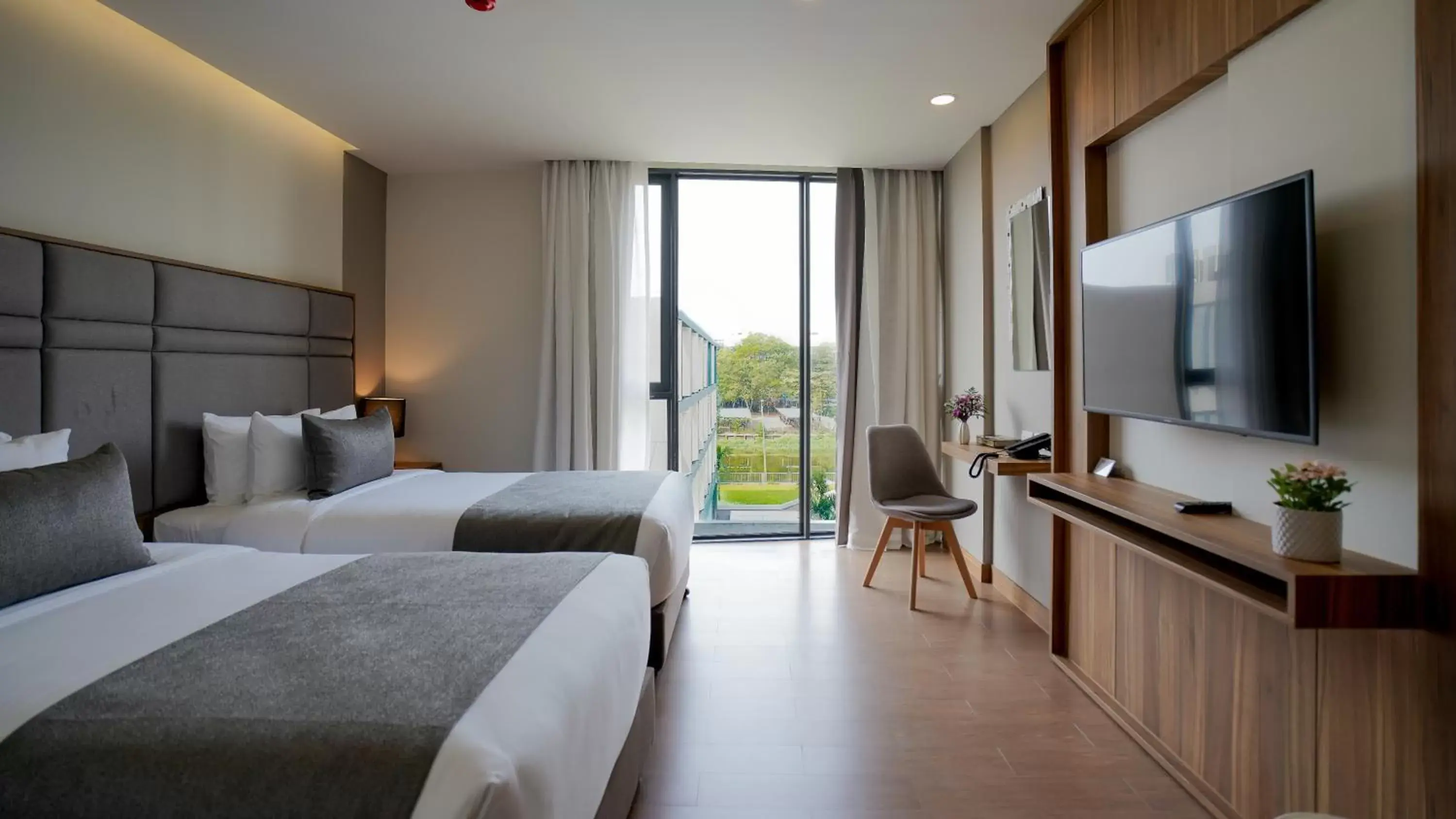 Bedroom in Canalis Suvarnabhumi Airport Hotel