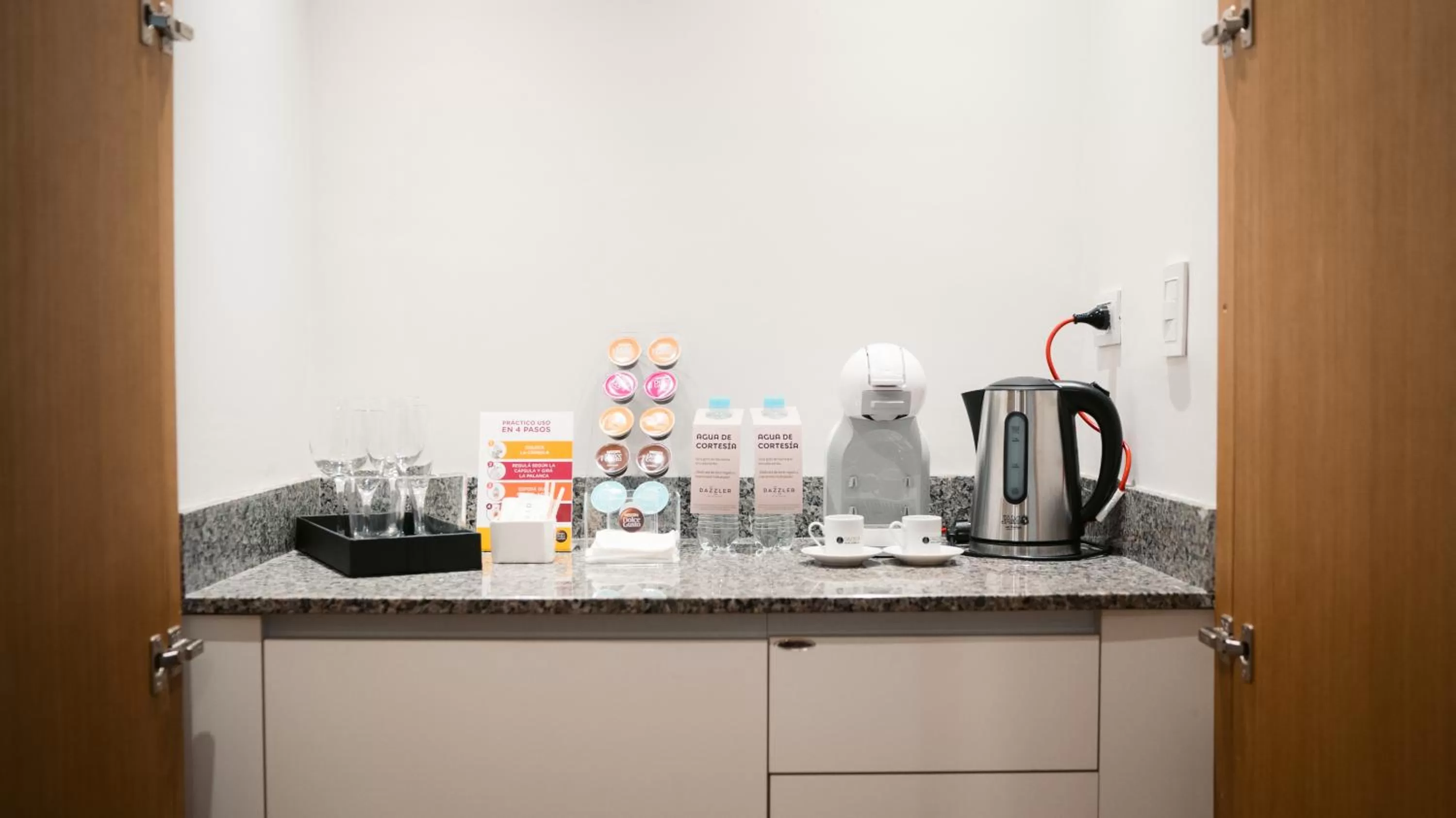 Coffee/tea facilities in Dazzler by Wyndham Asuncion