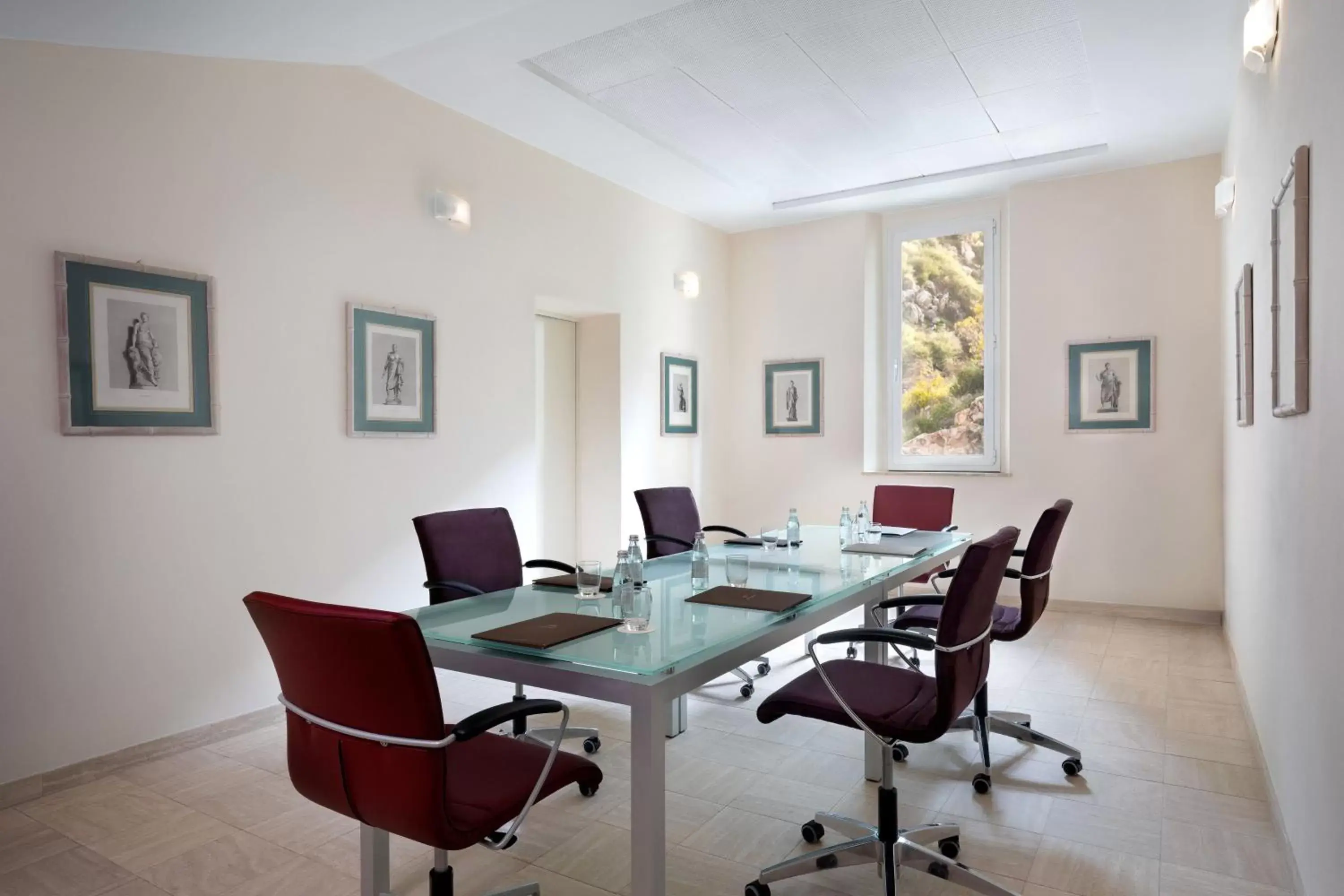 Meeting/conference room in Grotta Giusti Thermal Spa Resort Tuscany, Autograph Collection