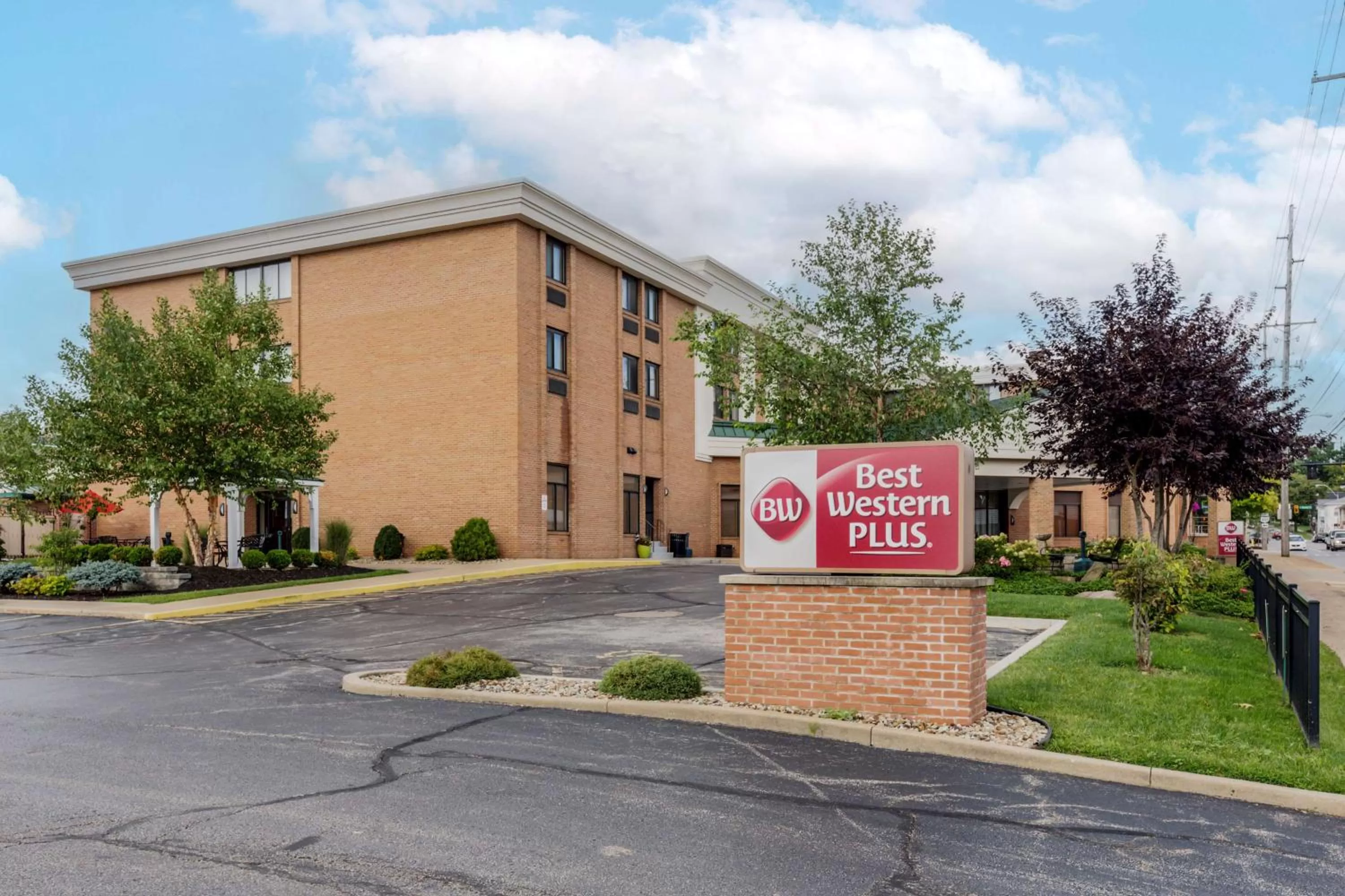 Property building in Best Western Plus Wooster Hotel & Conference Center