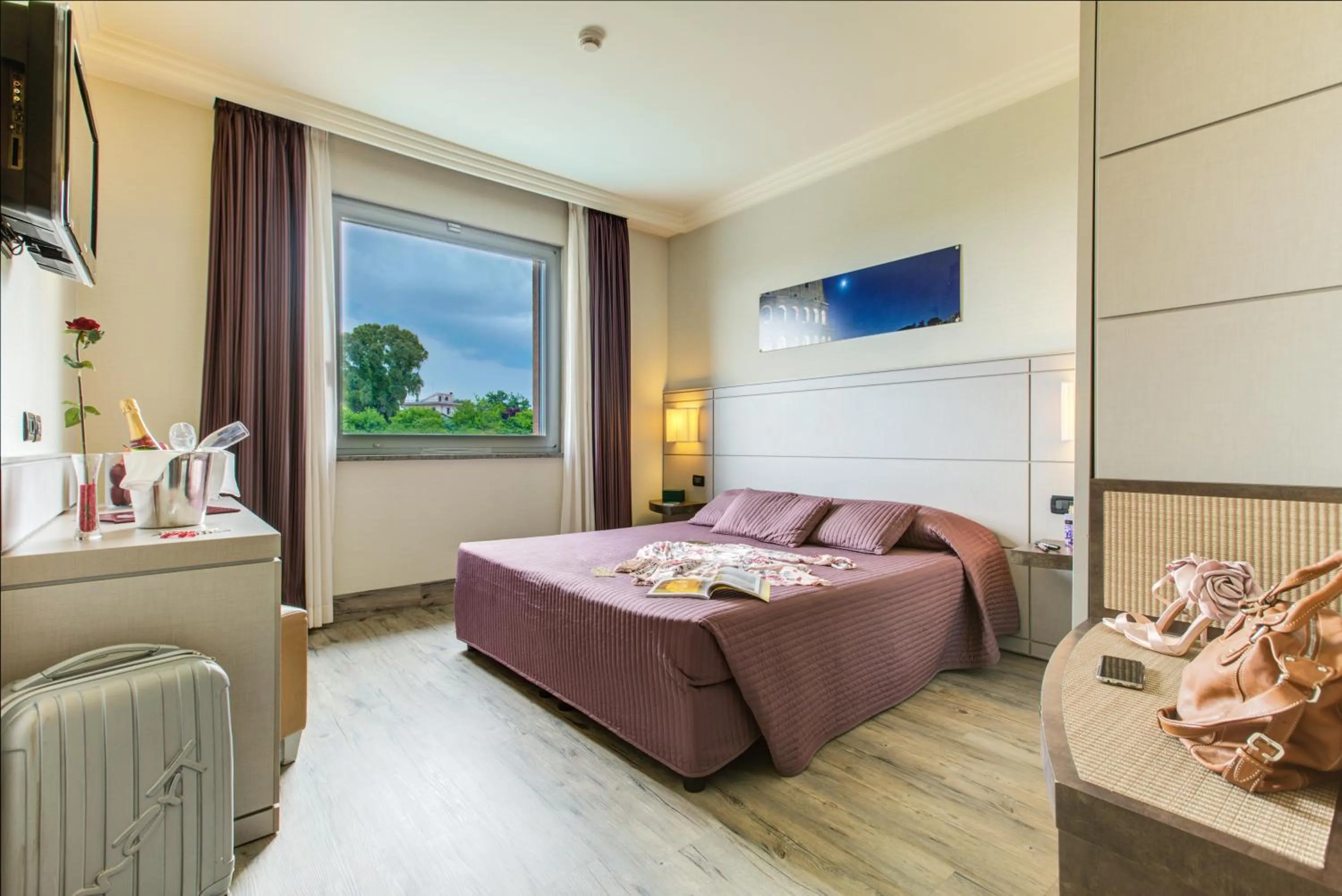 Photo of the whole room, Bed in Ardeatina Park Hotel