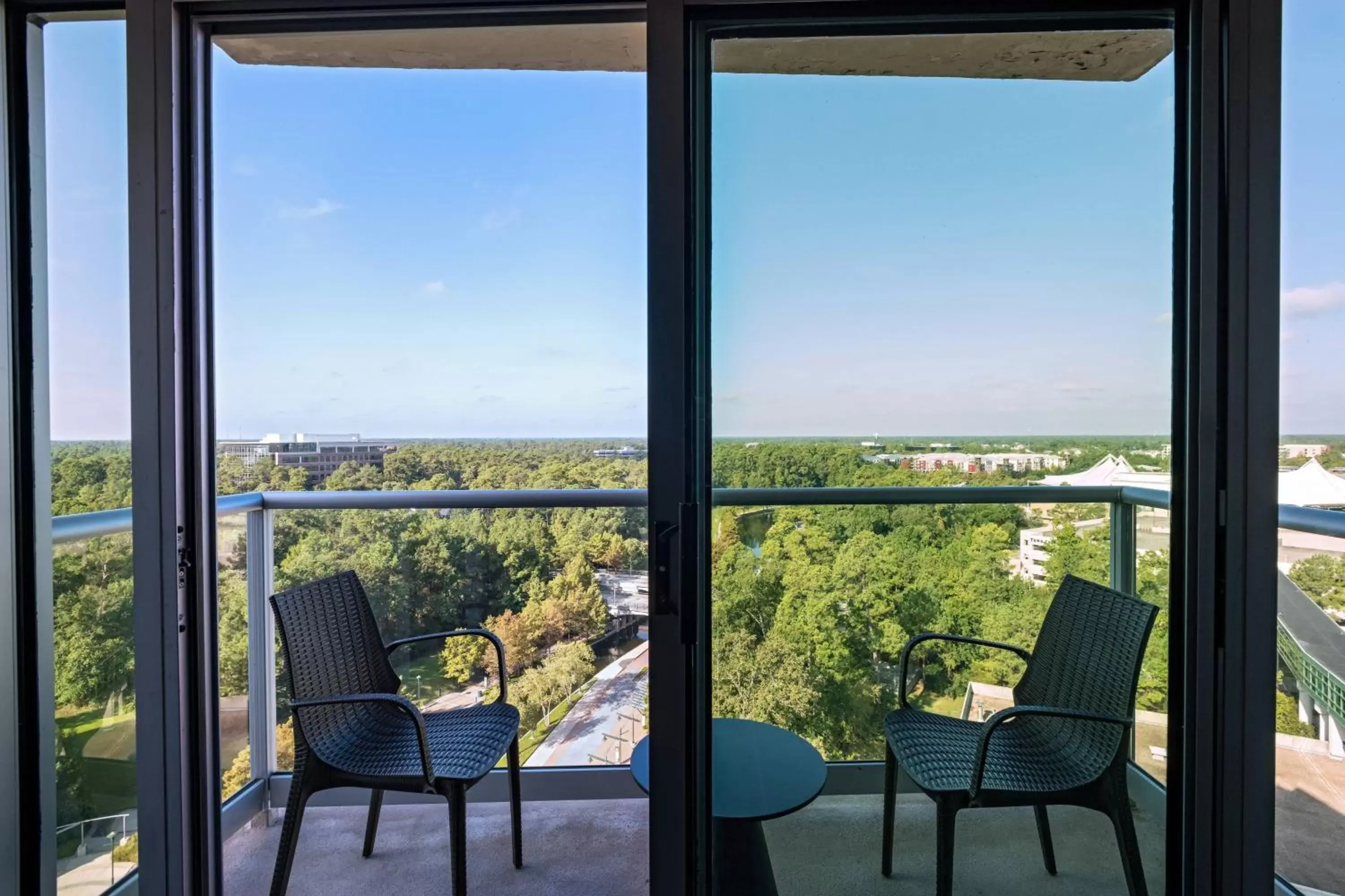 Photo of the whole room in The Woodlands Waterway Marriott Hotel and Convention Center