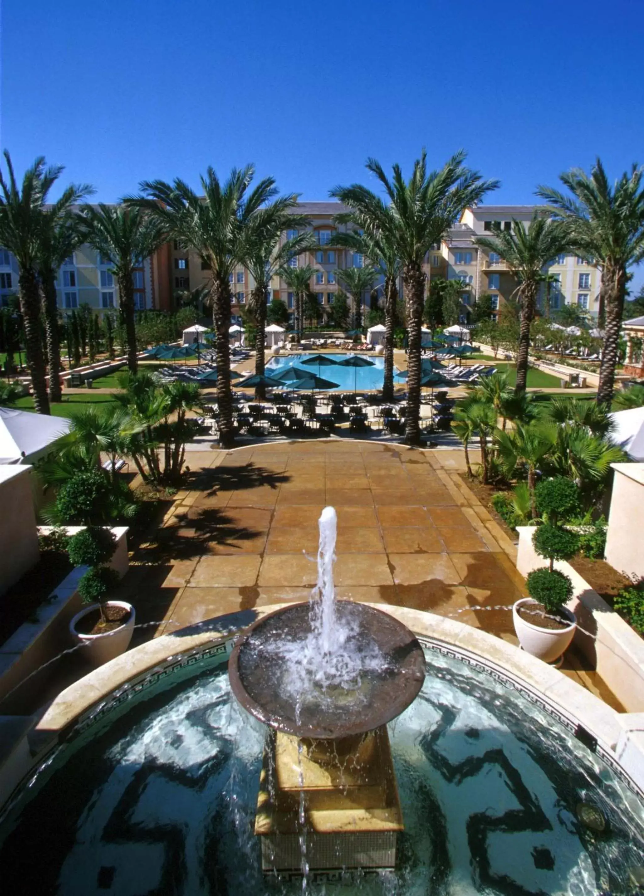 Swimming pool in Universal's Loews Portofino Bay Hotel