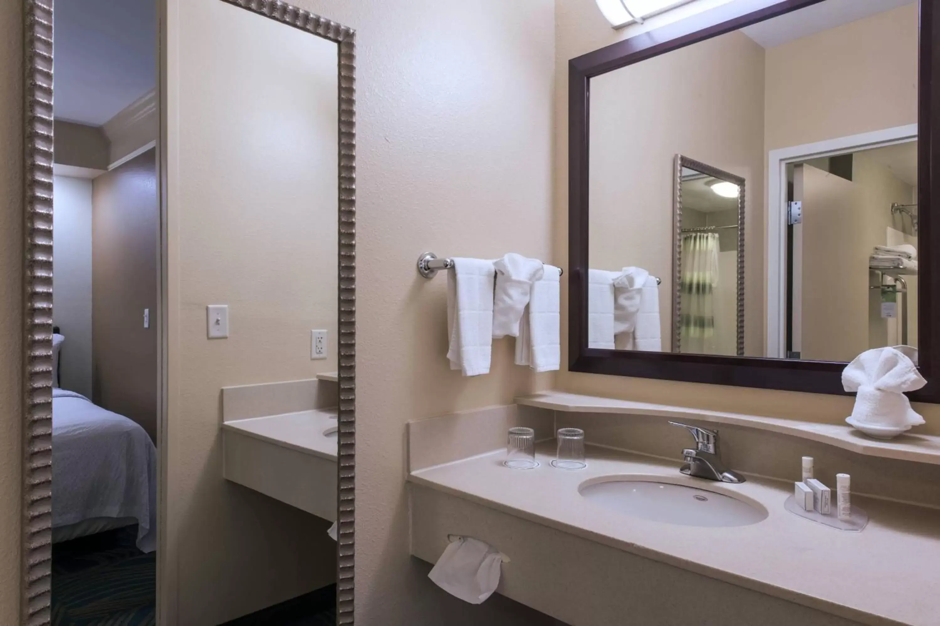 Bathroom in SpringHill Suites Devens Common Center