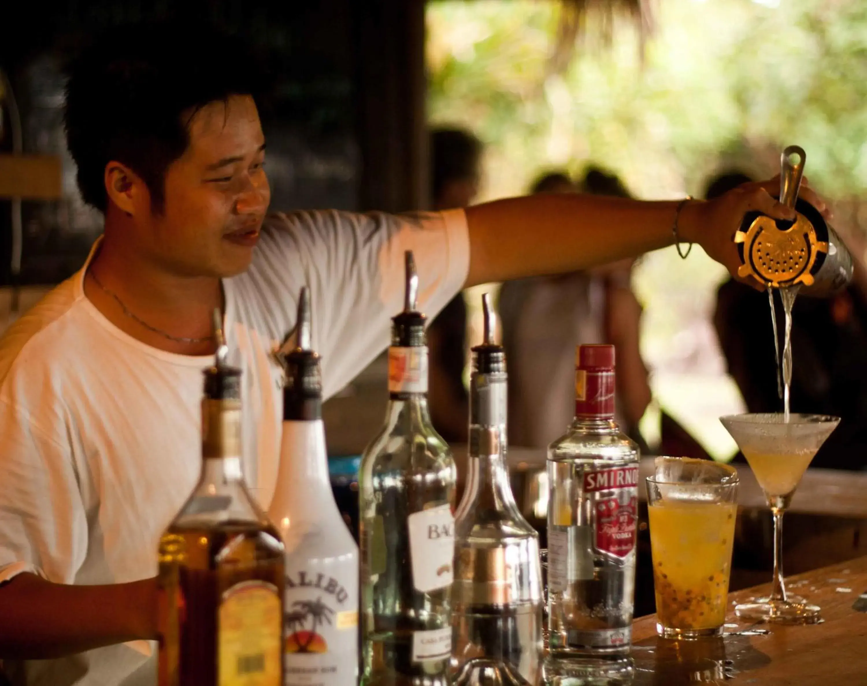 Lounge or bar in Mango Bay Resort