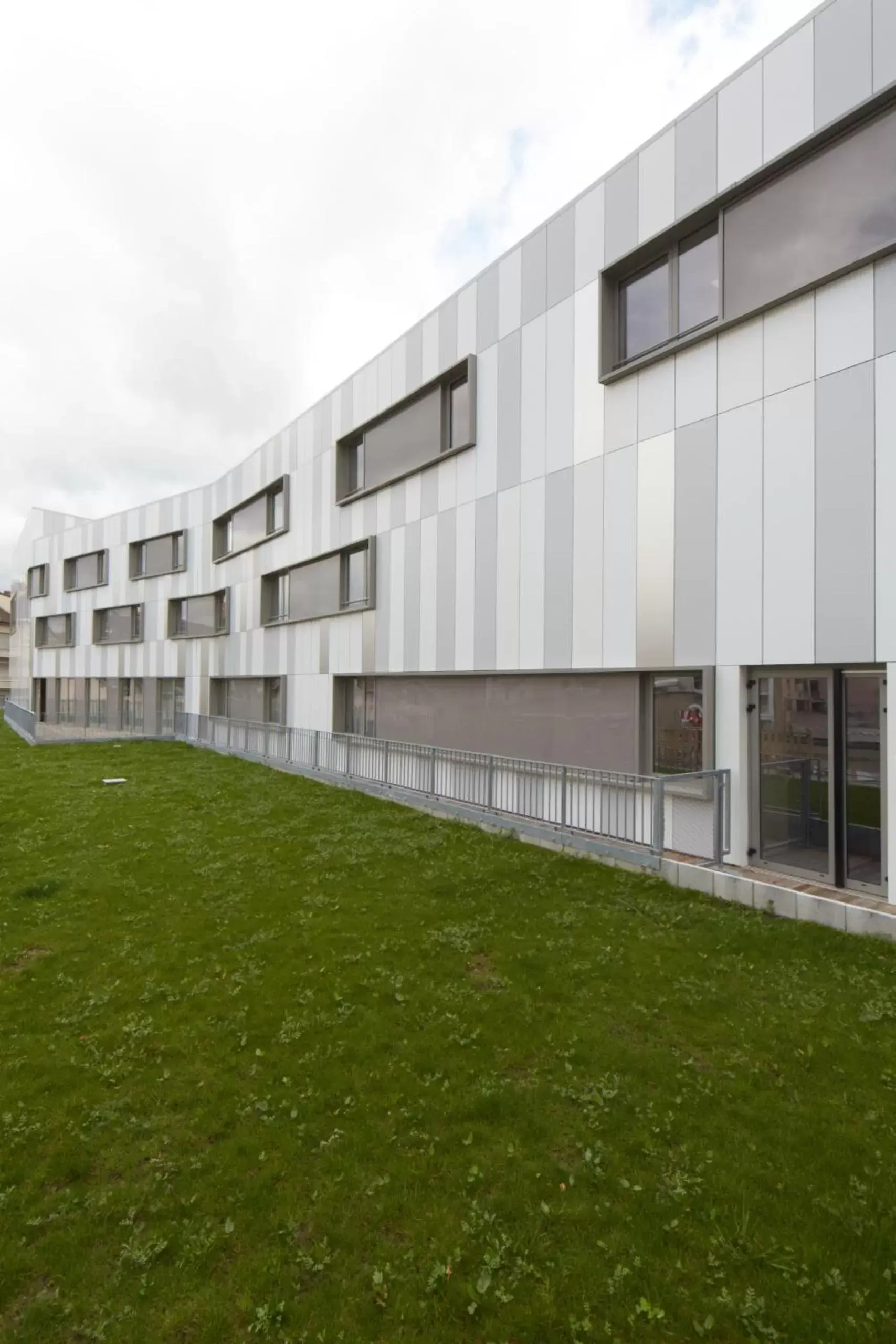 Garden, Property Building in Campanile Annemasse Gare– Genève