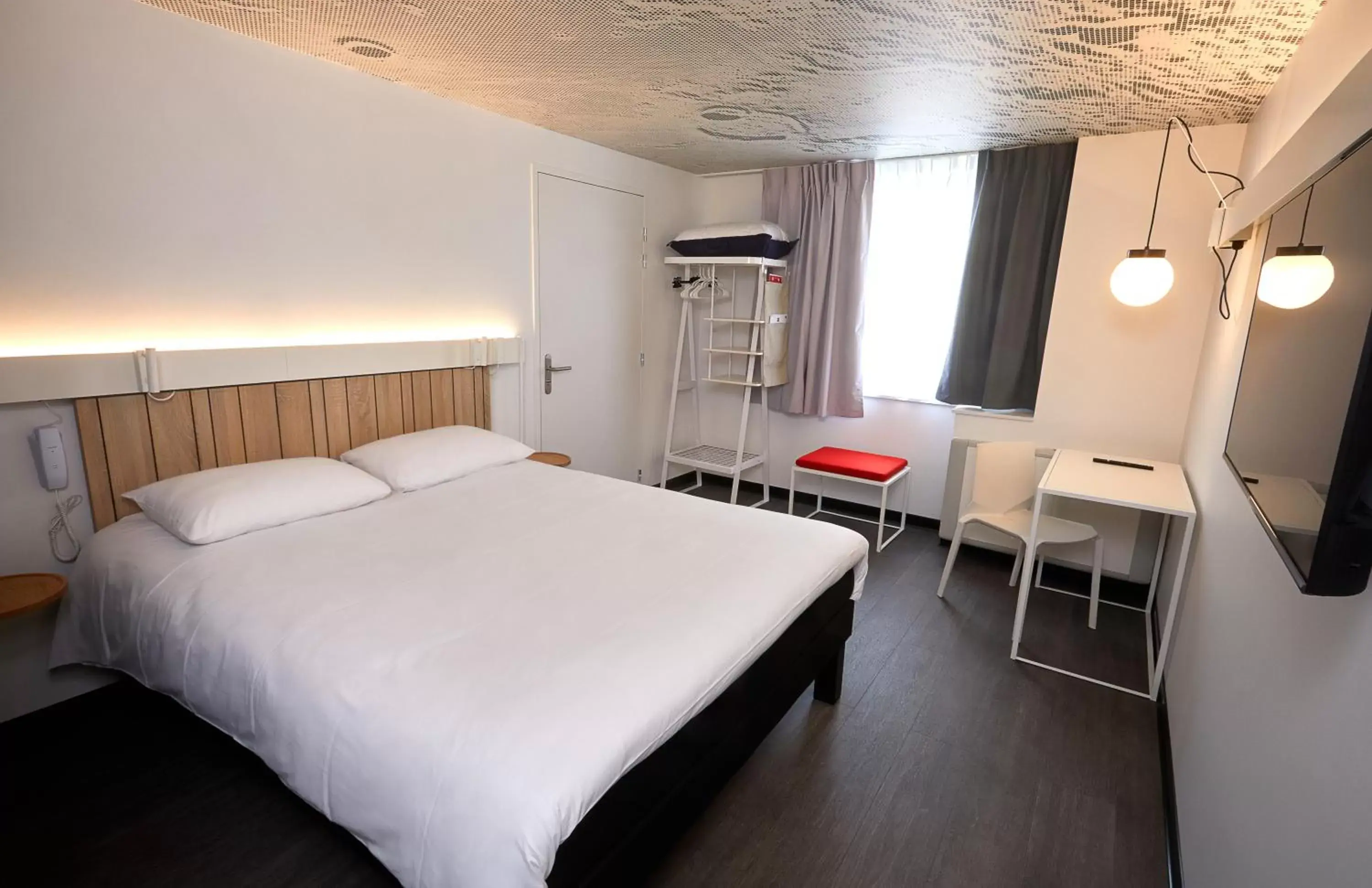 Bed in ibis Auxerre Centre