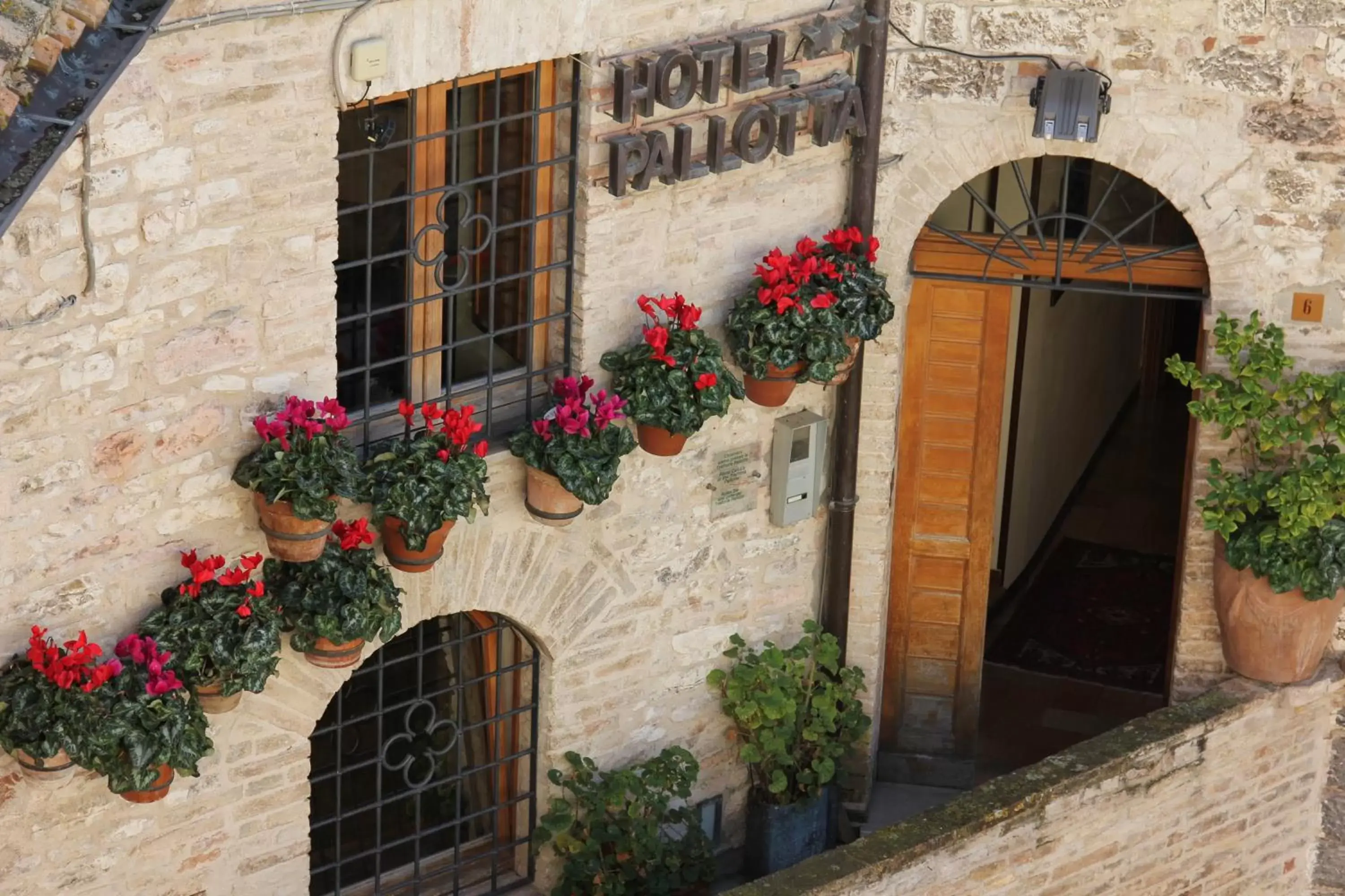 Facade/entrance in Hotel Trattoria Pallotta