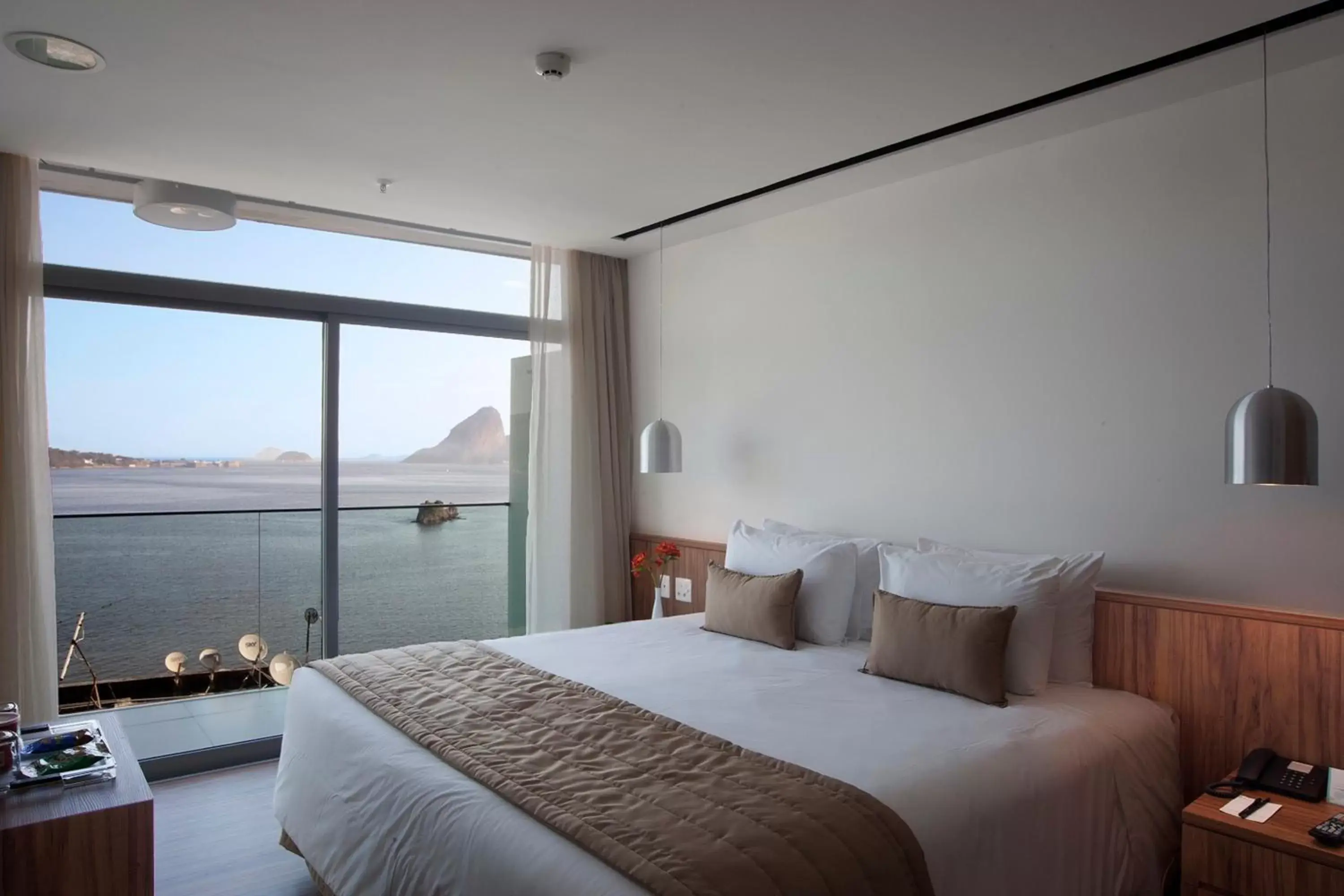 Bedroom in H Niteroi Hotel