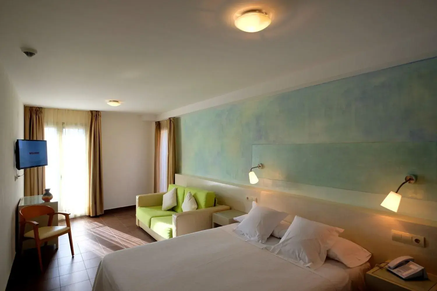 Photo of the whole room, Bed in Hotel Carmen Photo of the whole room, Bed in Hotel Carmen