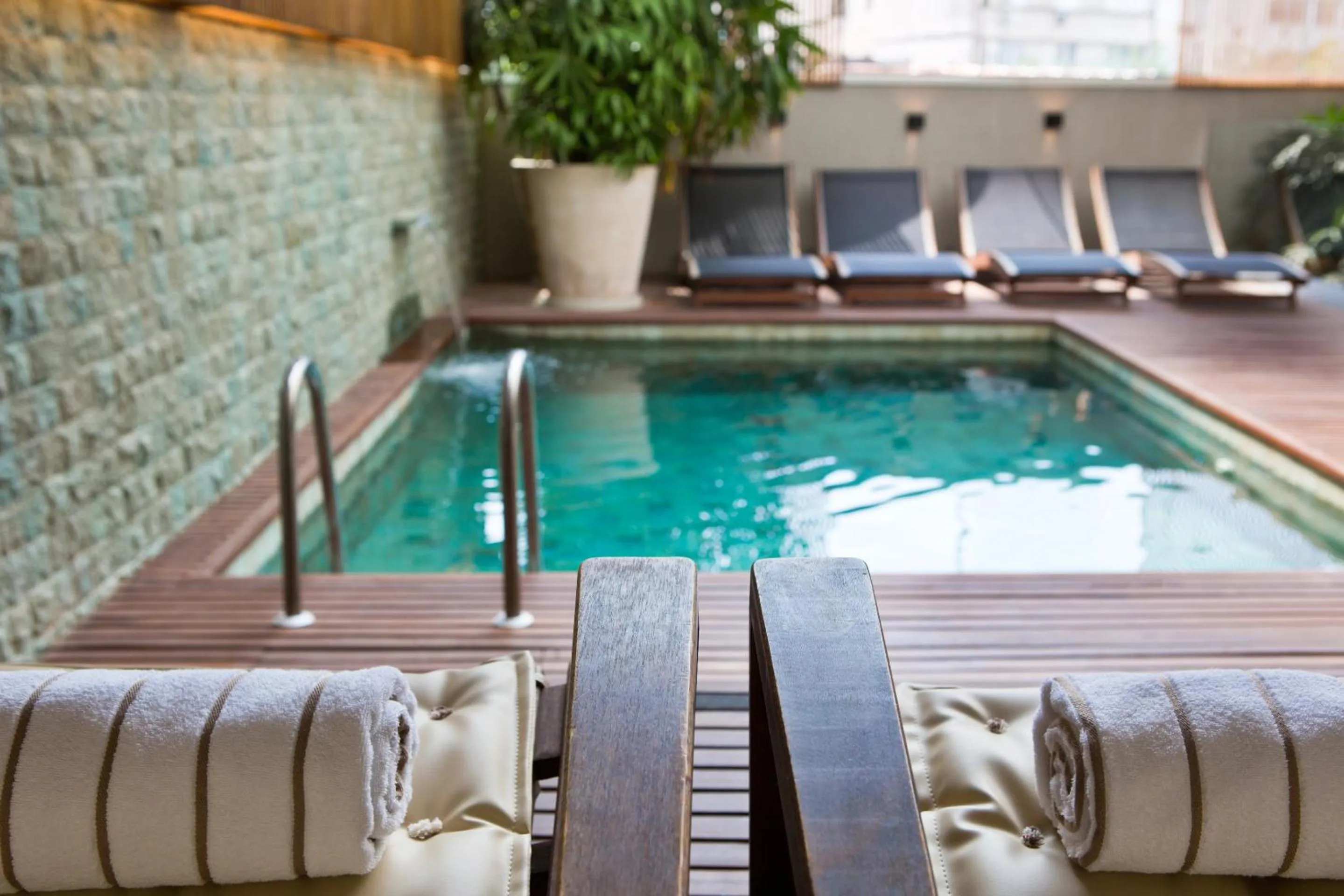 Swimming pool in Ritz Leblon