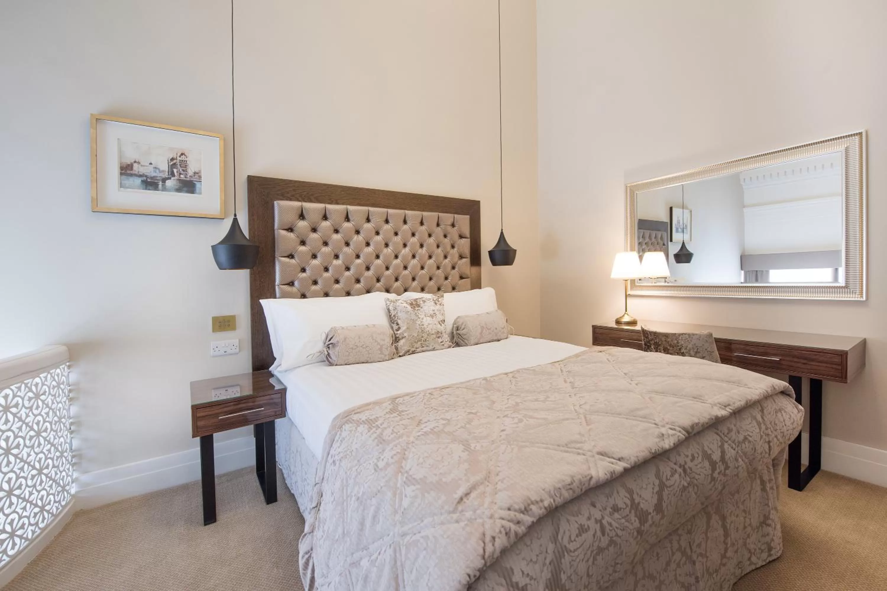 Bed in The Lansbury Heritage Hotel By Sunday - Canary Wharf London