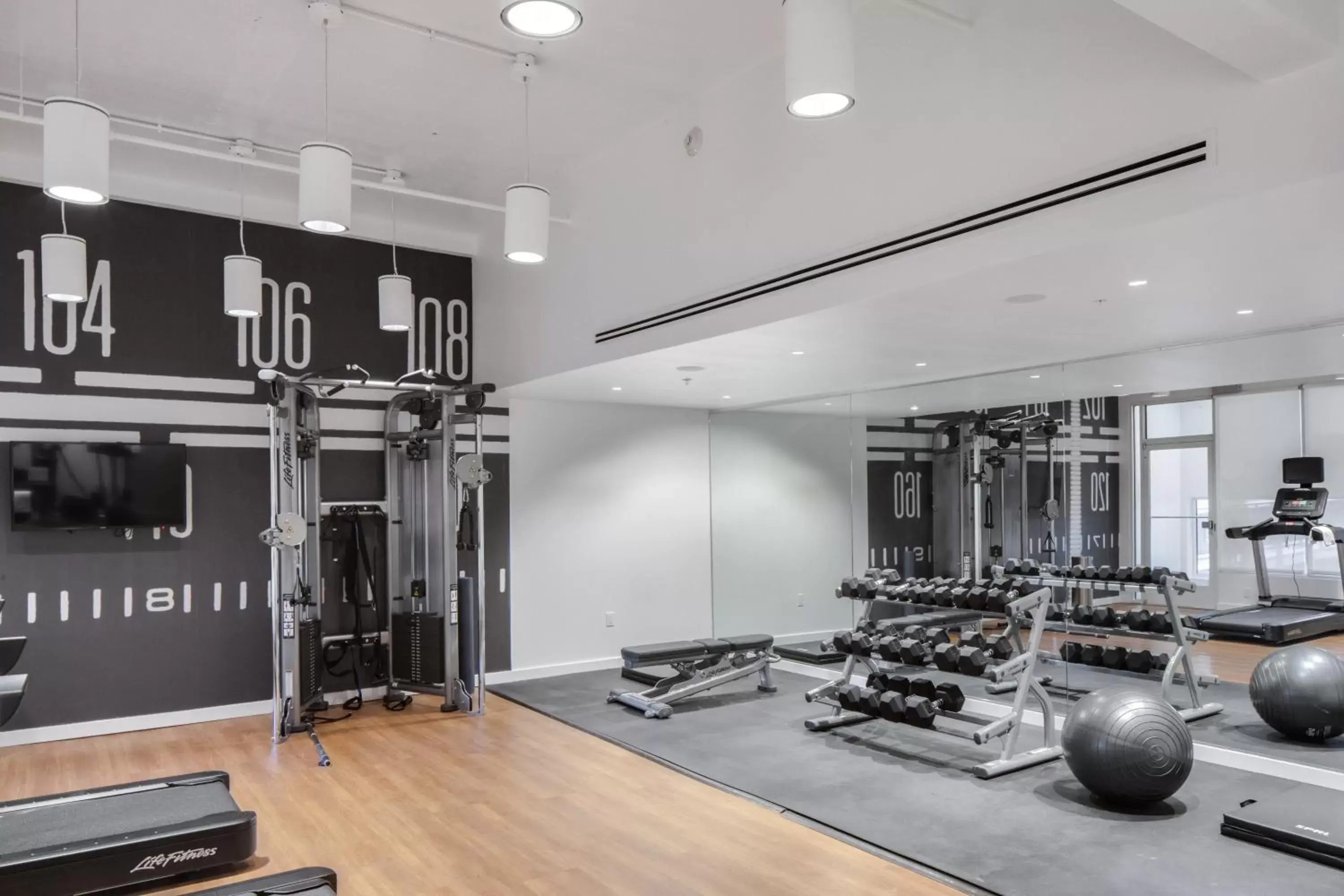 Fitness centre/facilities in Hotel Indigo - Memphis Downtown, an IHG Hotel